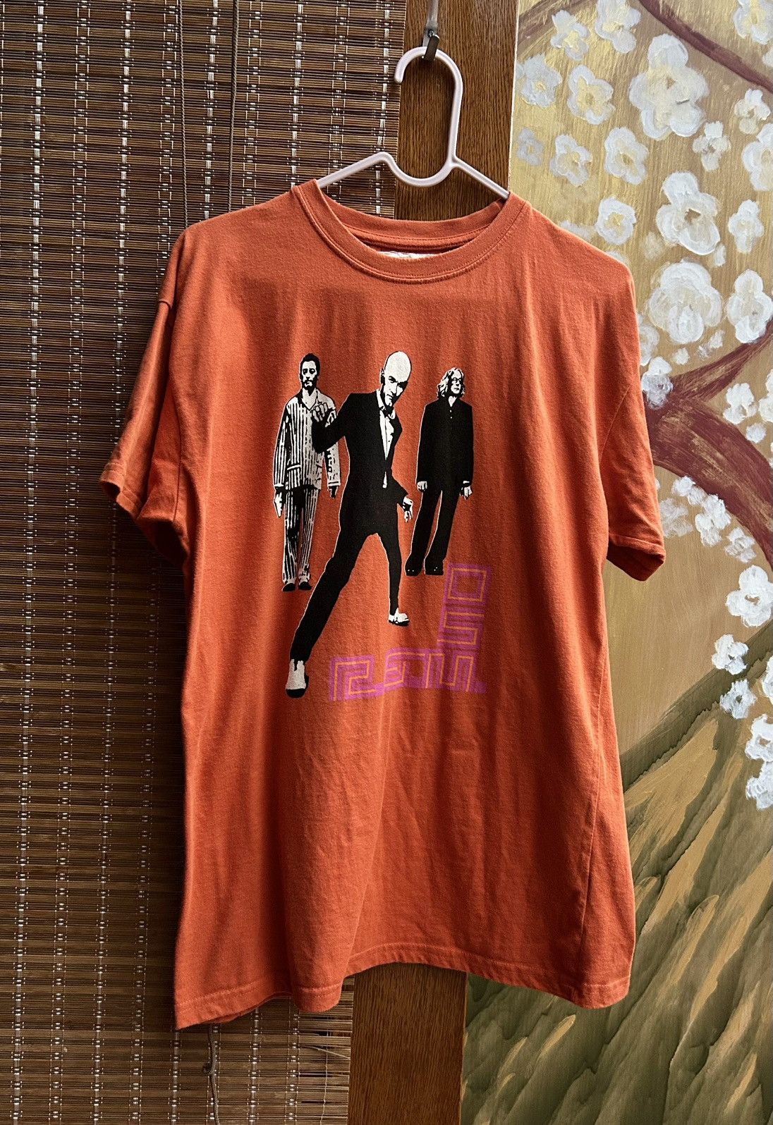 Band Tees Vintage R.E.M. Around The Sun 2005 Tour Orange Tee SANDBAG Size US M / EU 48-50 / 2 - 1 Thumbnail