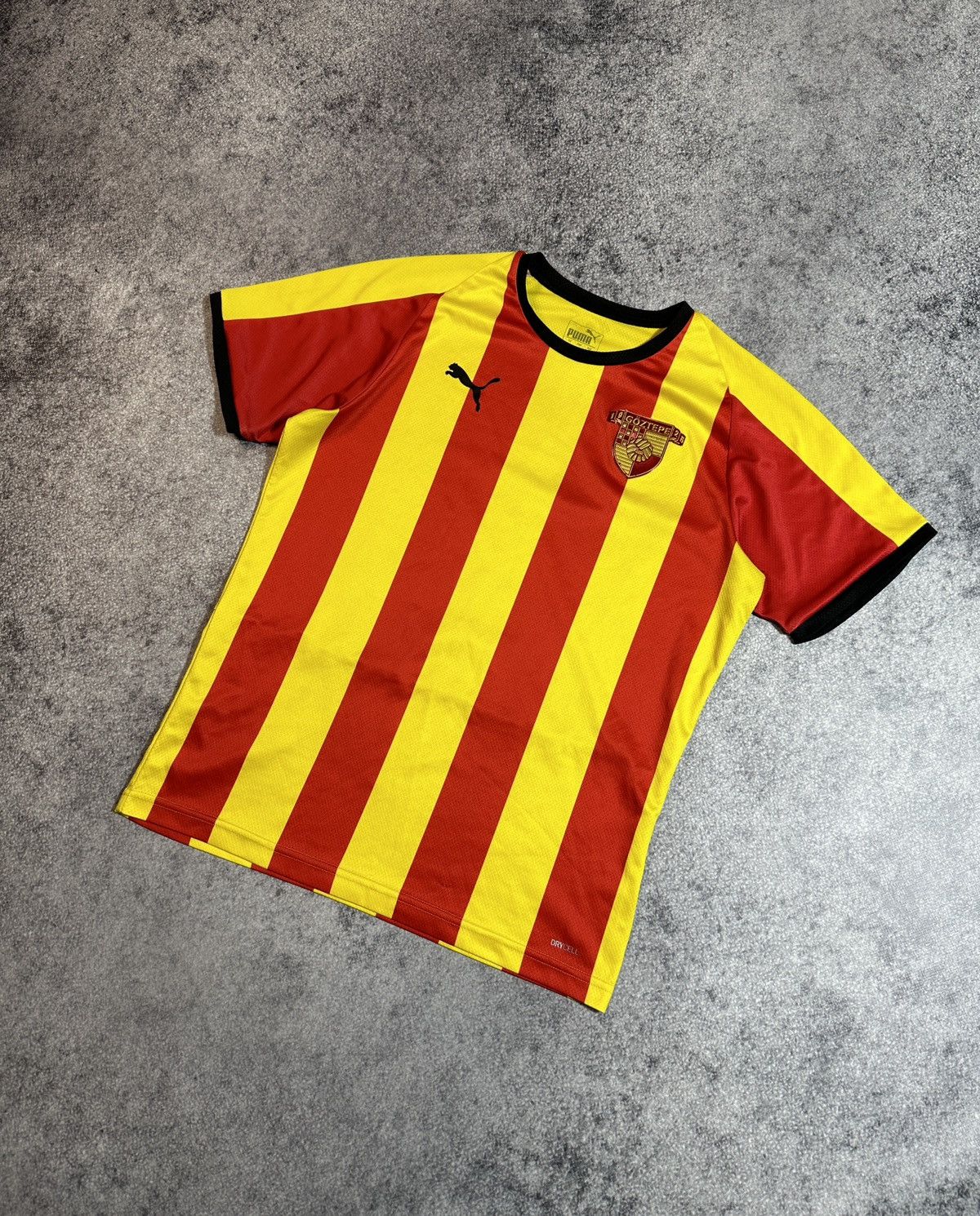 Puma Puma Göztepe Soccer Jersey Streetwear Rare Style M Size US M / EU 48-50 / 2 - 1 Thumbnail