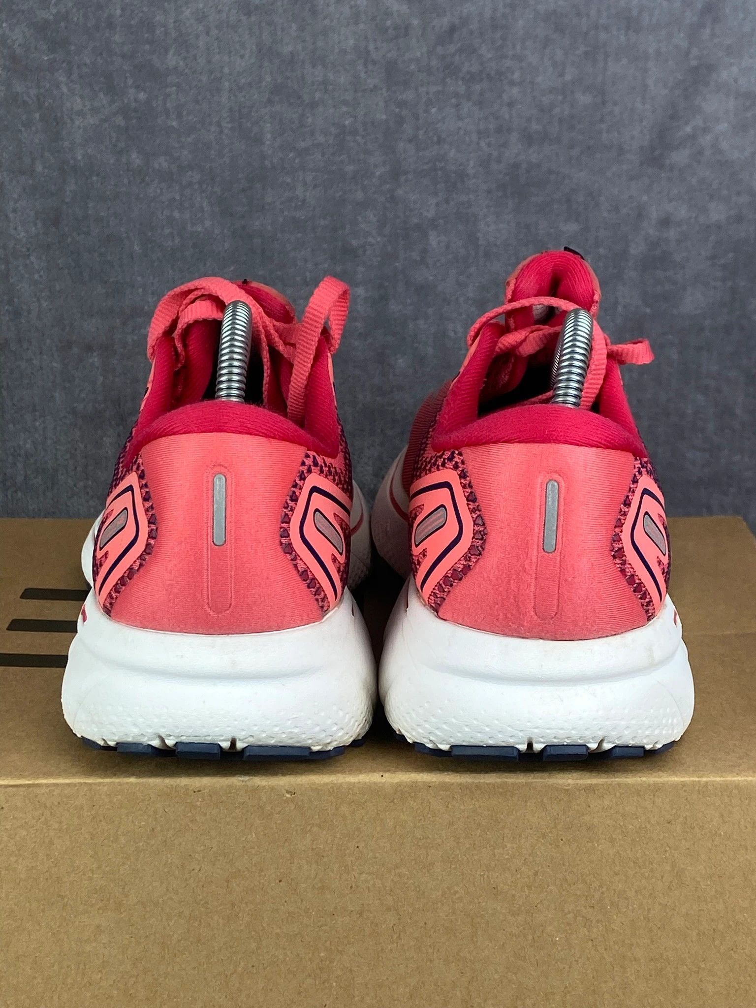 Brooks Brooks Hyperion GTS pink lightweight running sneakers Size US 5.5 / EU 38 - 5 Thumbnail
