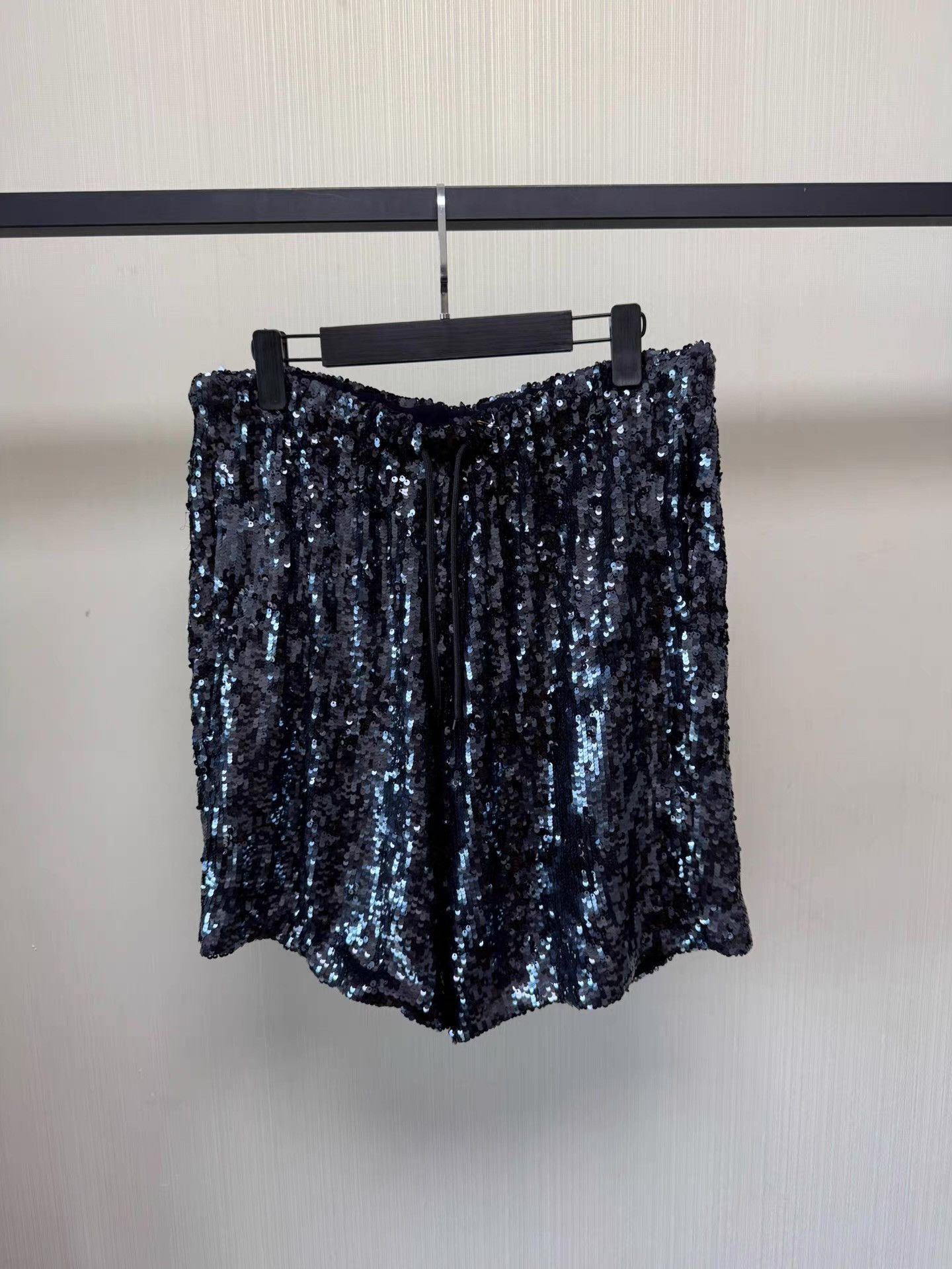 Dries Van Noten Sequin-Embellished Multi Color Shorts Size 34 Size US 34 / EU 50 - 1 Thumbnail