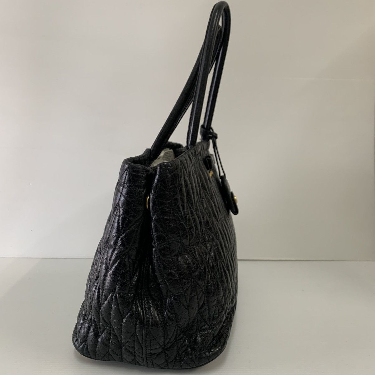 Miu Miu Miu Miu Matelasse Black Leather Shoulder Bag Size ONE SIZE - 5 Thumbnail