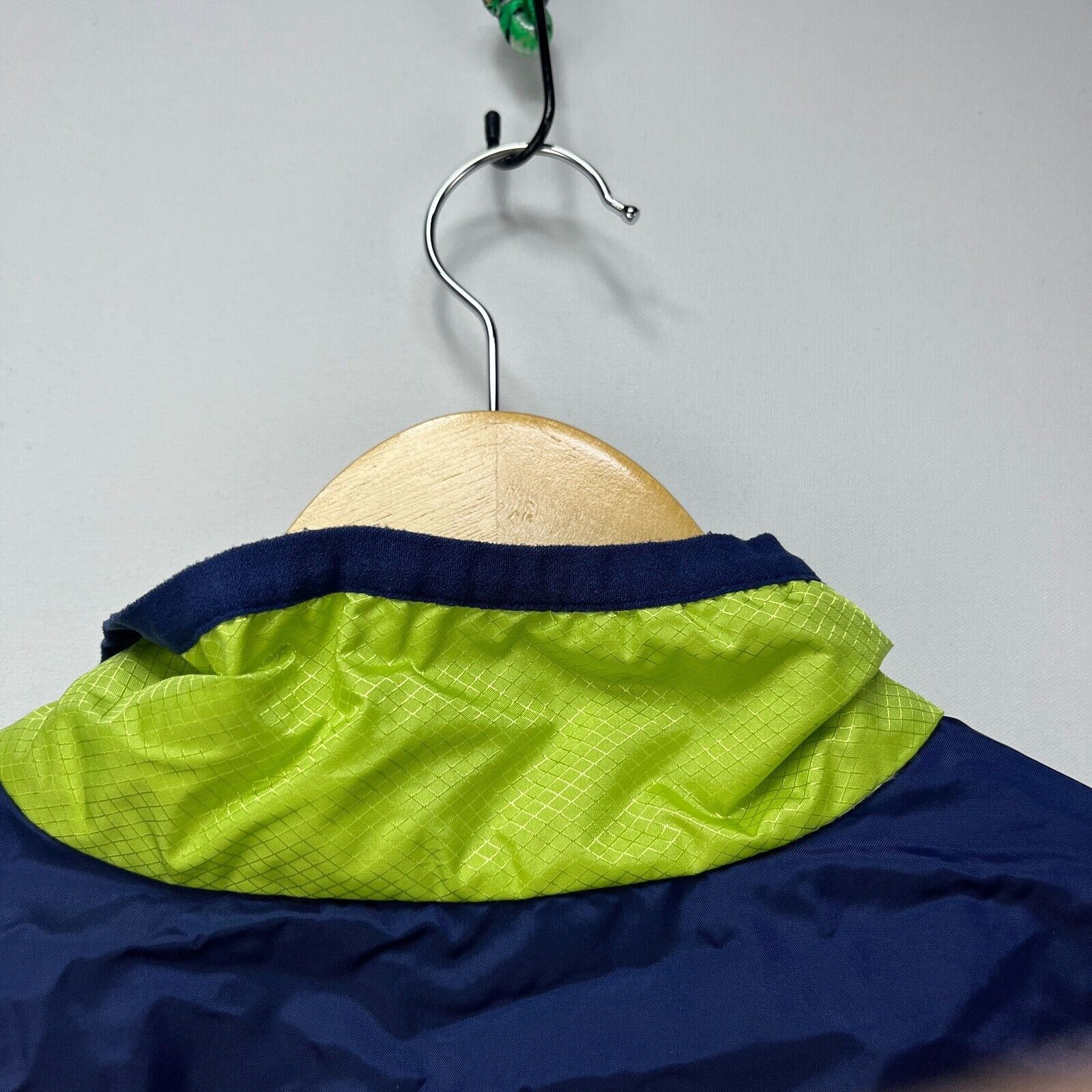 Nike × Vintage Vintage '90s Nike Windbreaker Jacket Women's Small Size S / US 4 / IT 40 - 13 Thumbnail