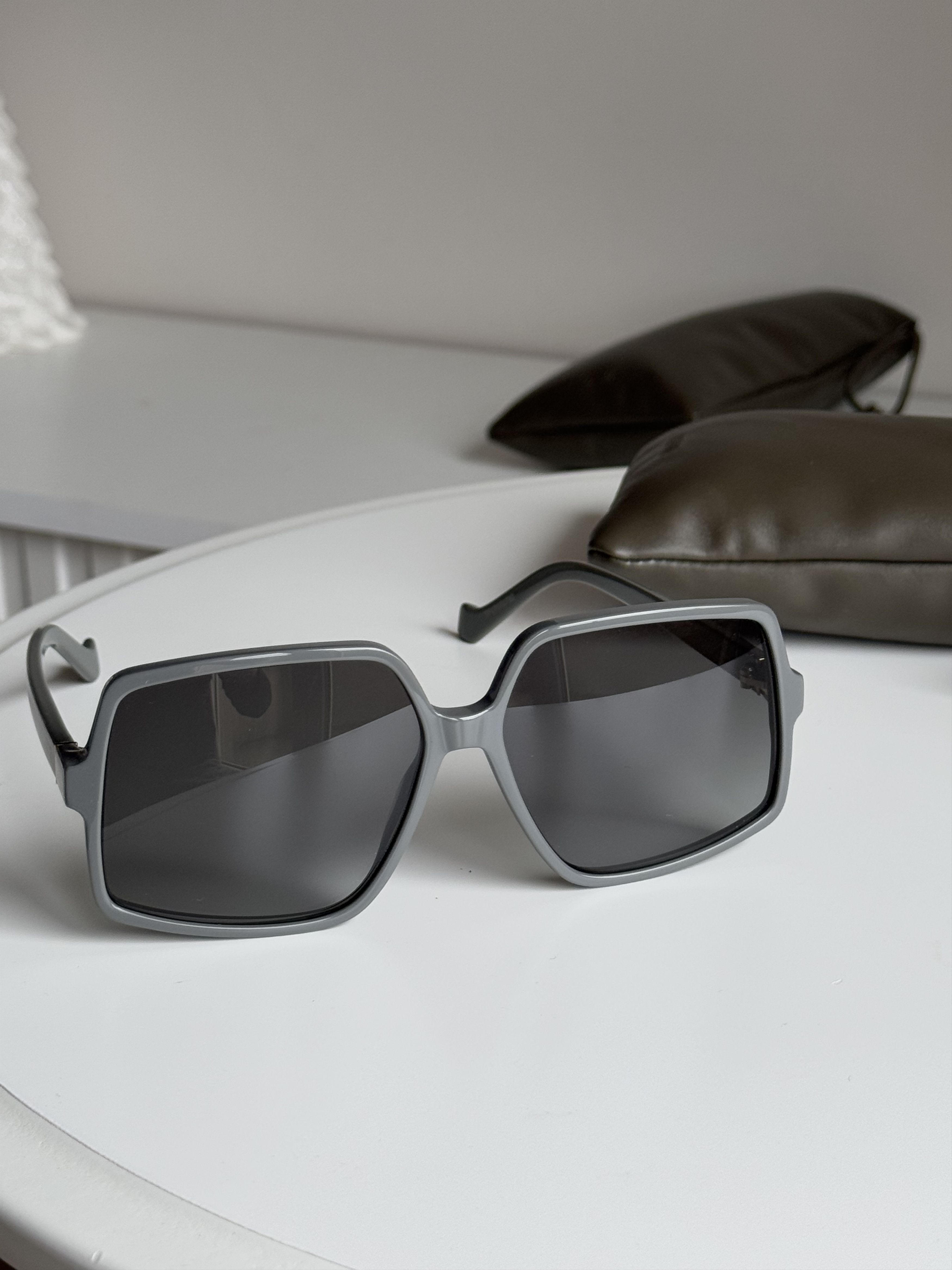 Loewe Loewe sunglasses Size ONE SIZE - 13 Thumbnail