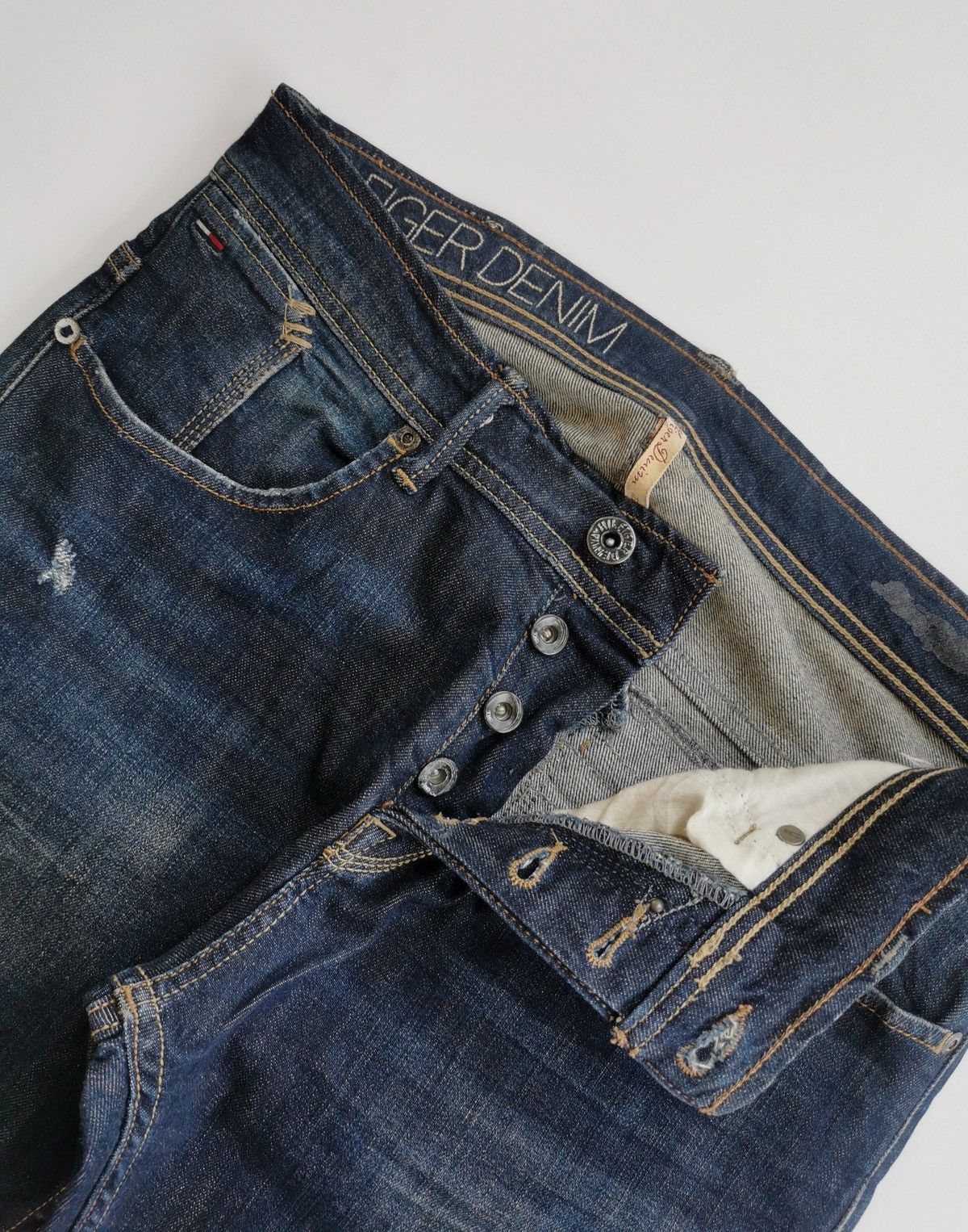 Tommy Hilfiger Tommy Hilfiger Zipper Distressed Jeans Size US 32 / EU 48 - 7 Thumbnail