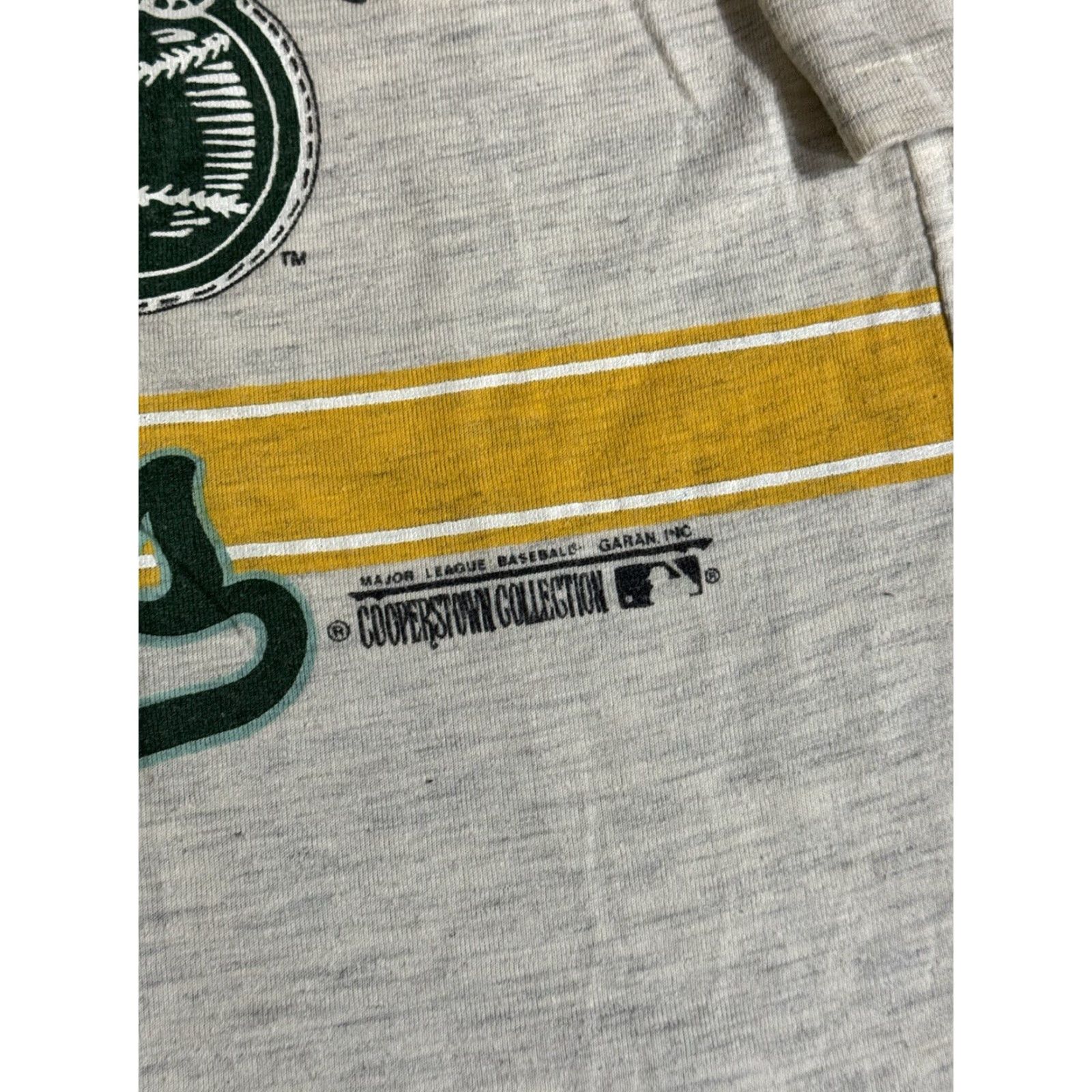 Vintage VINTAGE 1990 Oakland Athletics World Champions Long Gone T Shirt XL Gray Crew Neck 3/4 Sleeve Men 90s Sports Logo Double-Sided Size US XL / EU 56 / 4 - 5 Thumbnail