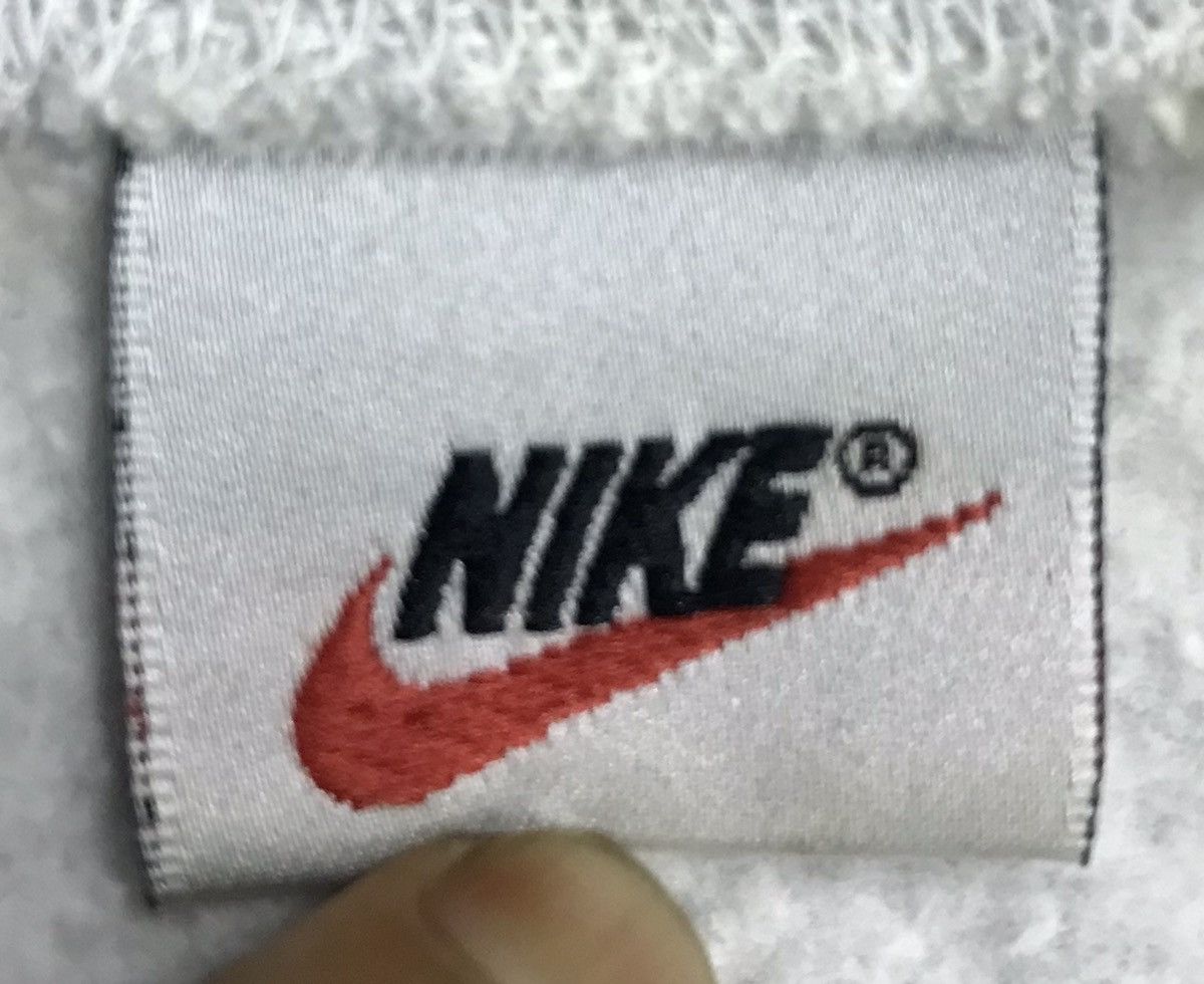 Nike × Vintage Vintage Nike Big Logo Sweatshirt Size US L / EU 52-54 / 3 - 7 Thumbnail