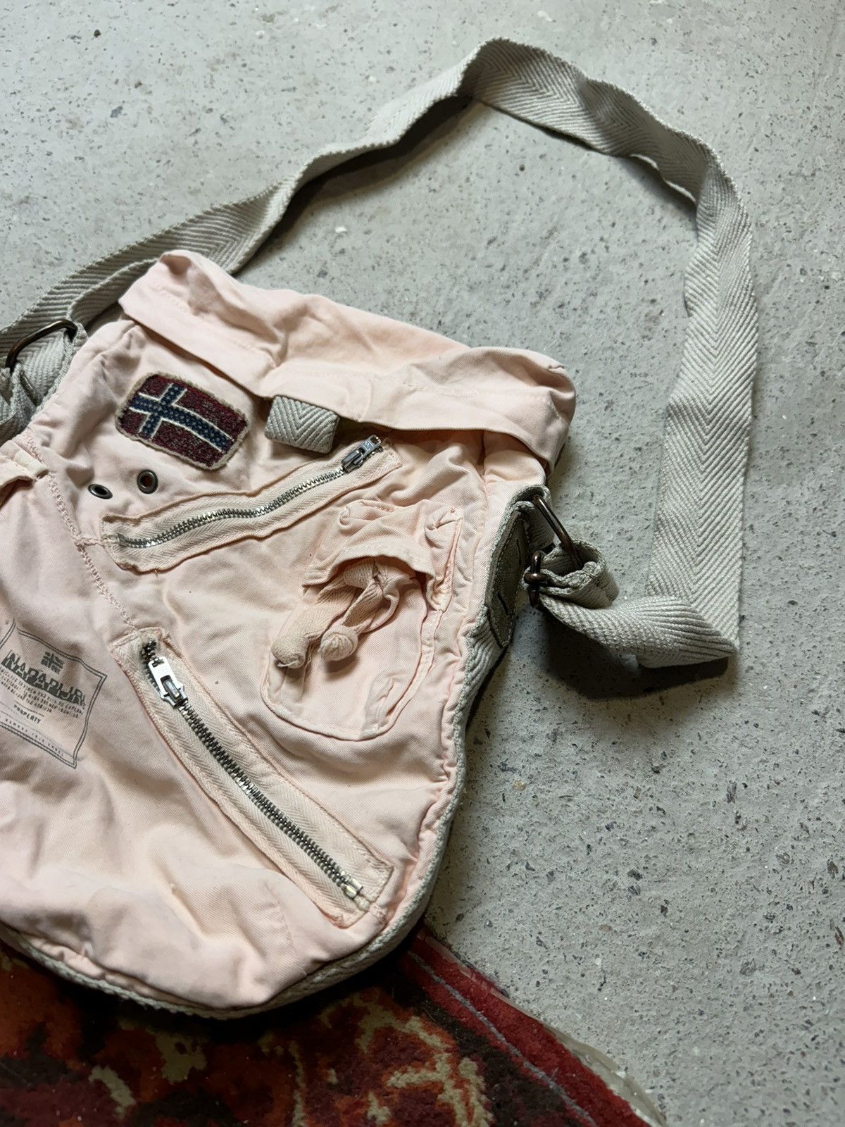 Napapijri × Vintage Vintage Y2K Napapijri Avantgarde Messenger Pocket Bag Size ONE SIZE - 2 Thumbnail