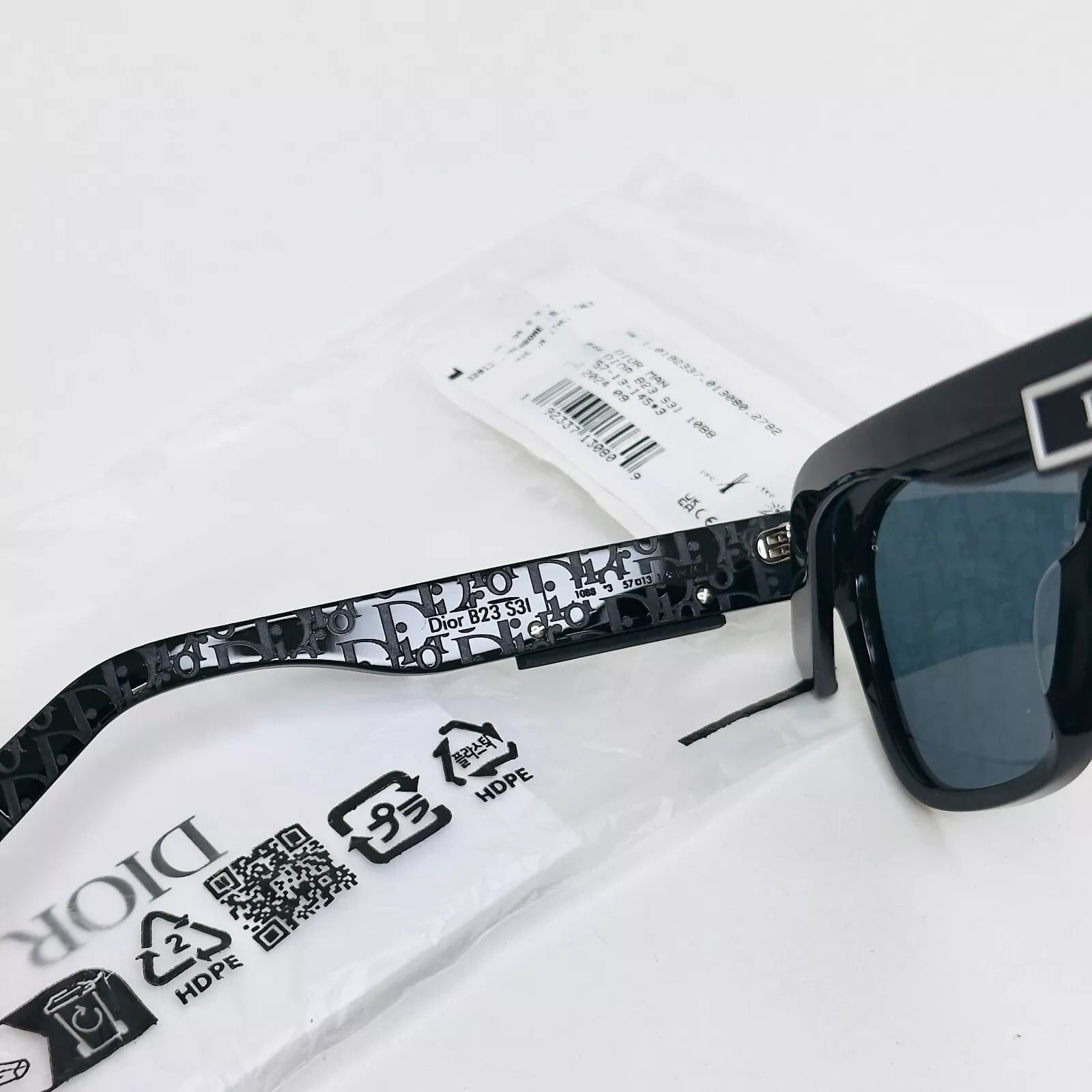 Christian Dior Monsieur CHRISTIAN DIOR Black Blue B23 S3I Sunglass DM40080I DiorB23 Size ONE SIZE - 8 Thumbnail