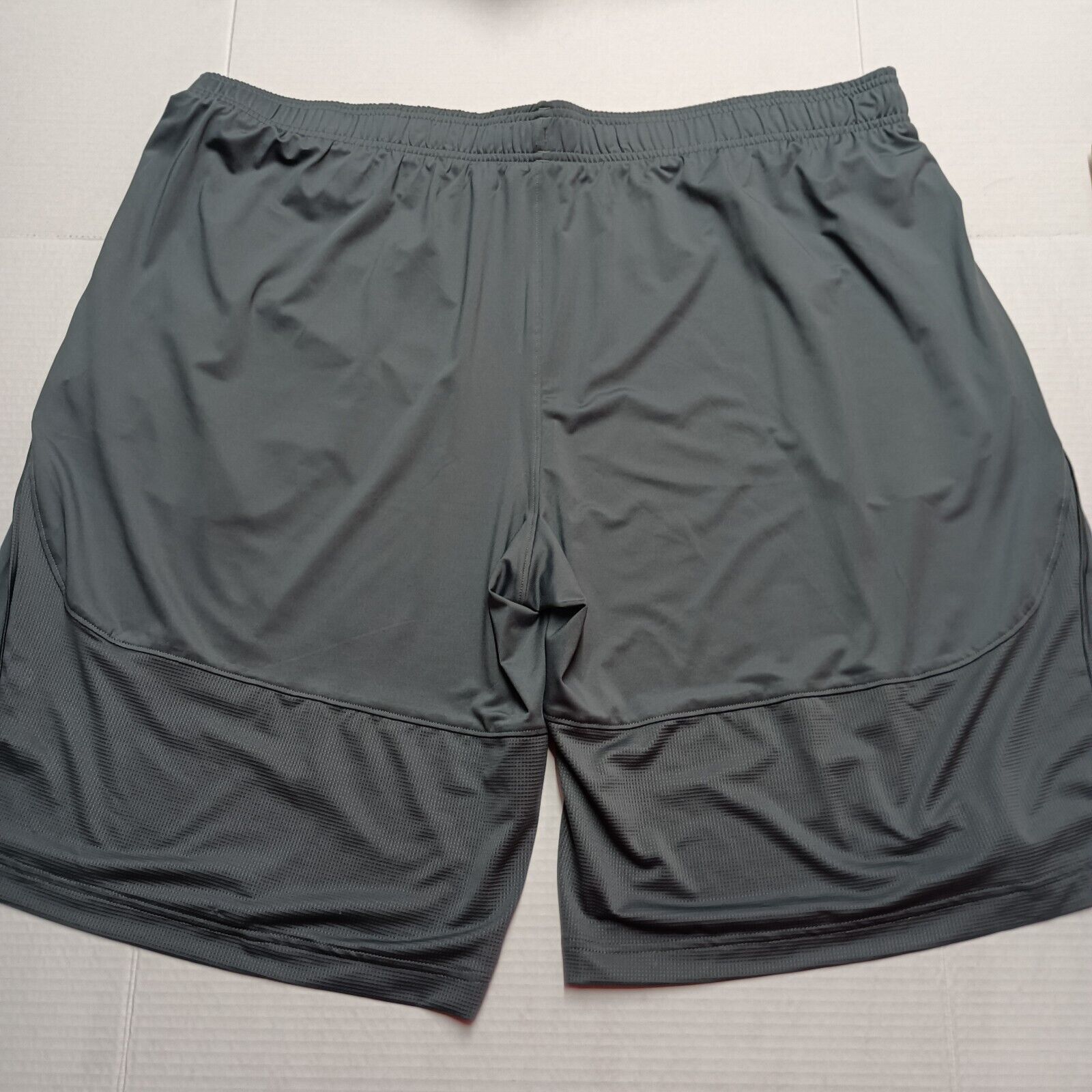 Under Armour Under Armour Shorts Men's 3XLT RAID 2.0 Gray 12-inch Gym Size US 44 / EU 60 - 7 Thumbnail