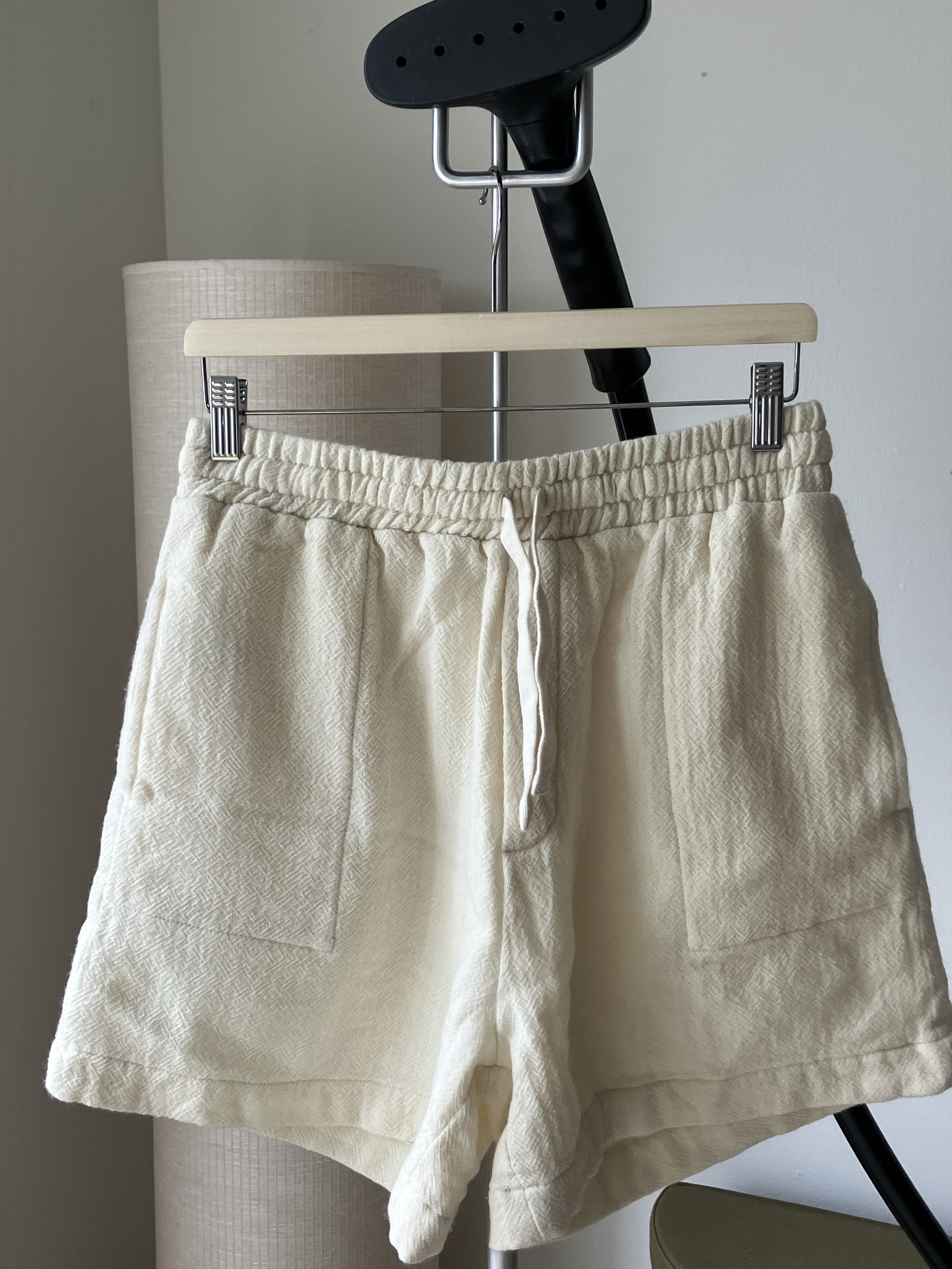 Daniel Simmons MARCELLO SHORTS V1 - CREAM (M) Size US 30 / EU 46 - 1 Thumbnail