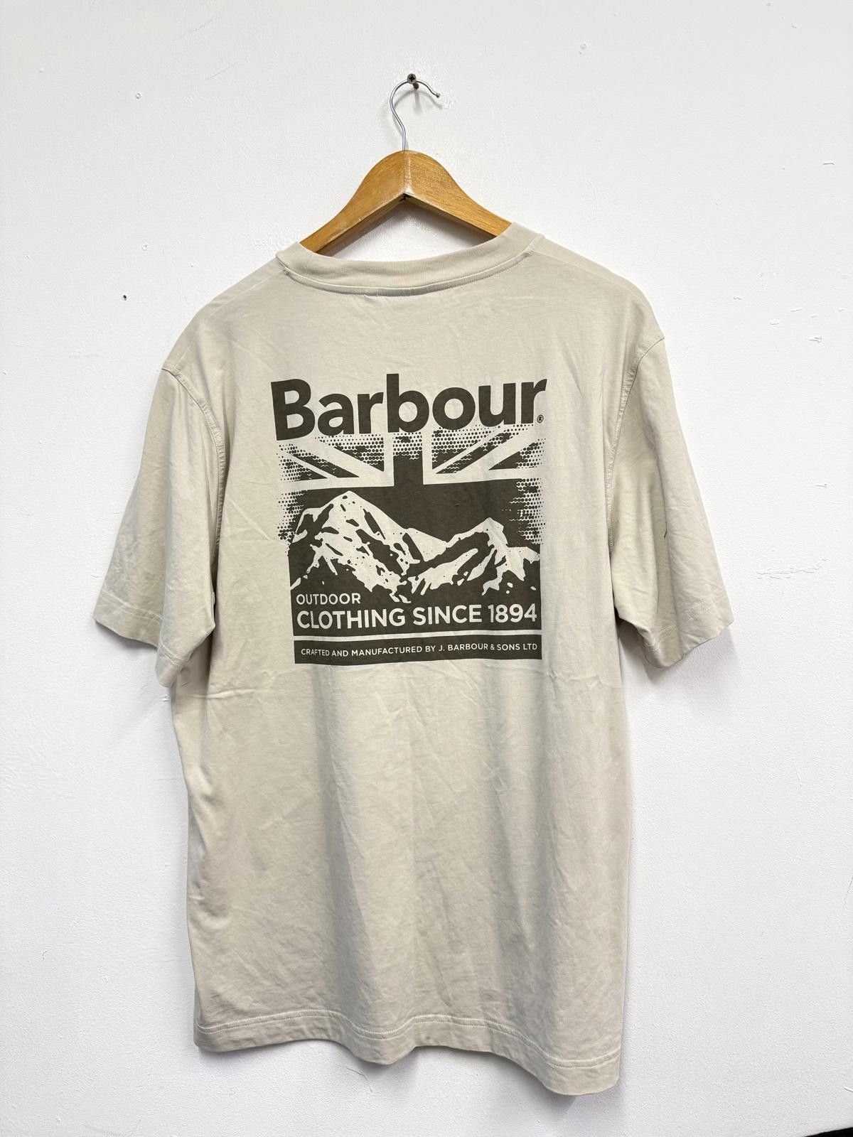 Barbour Barbour Outdoor Clothing Beige T-Shirt Size L Size US L / EU 52-54 / 3 - 4 Thumbnail