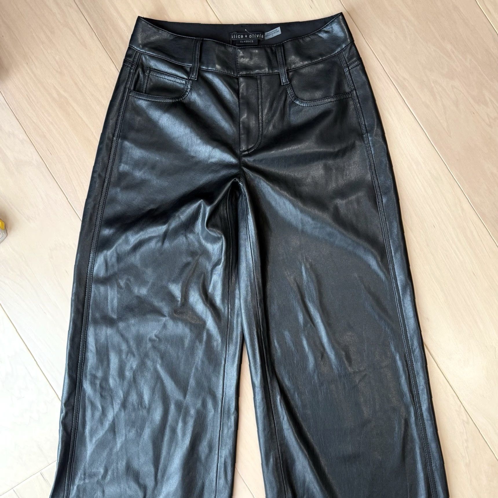 Alice + Olivia Alice + Olivia Faux Leather Pants Women's 0 Black Wide Leg Designer Glam Boho NWT Size 25" / US 0 / IT 36 - 3 Thumbnail