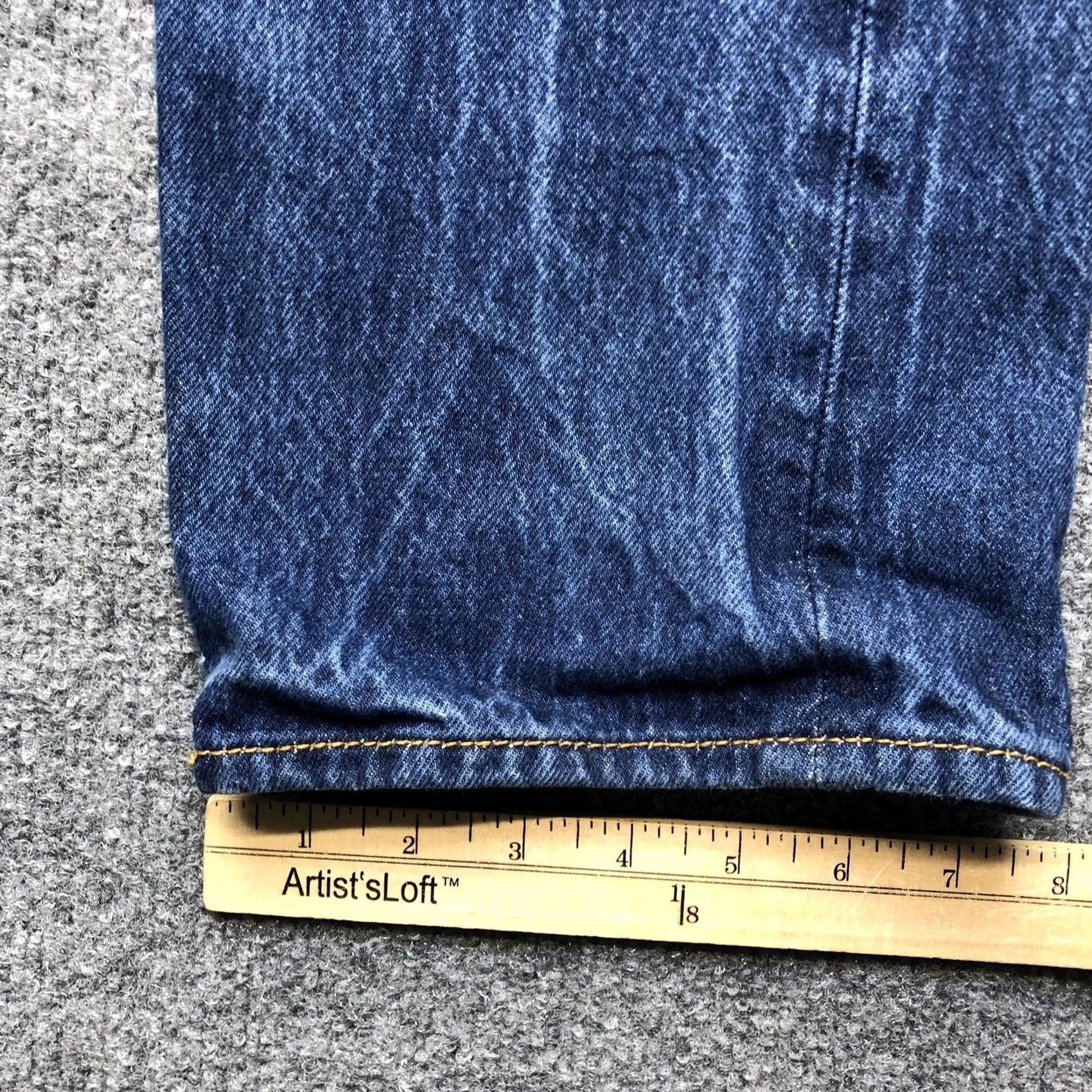 Levi's Levi's Jeans Mens 35x30 Blue Medium Wash Straight Leg Button Fly Denim Pants Size US 35 - 4 Thumbnail