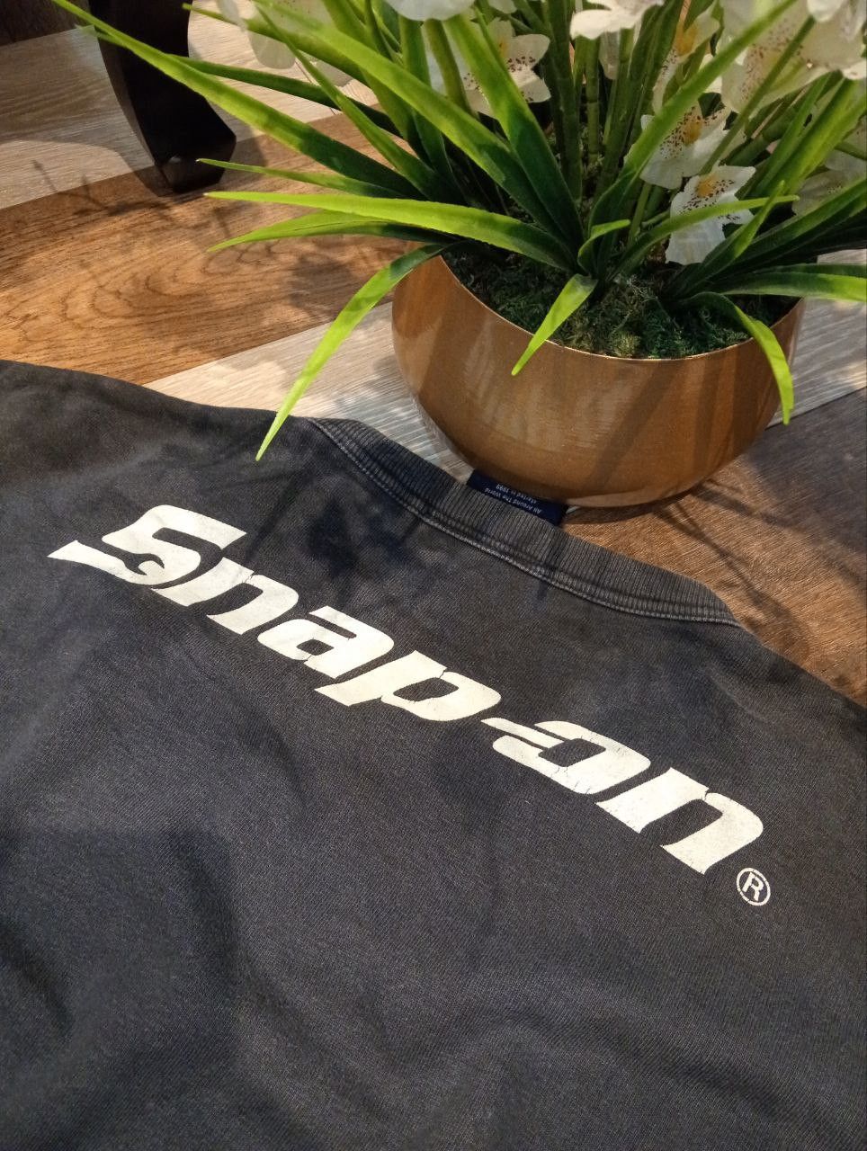 Sports Specialties VINTAGE SNAP ON TOOLS RACING SWEATSHIRT - FADED BLACK Size US L / EU 52-54 / 3 - 9 Thumbnail