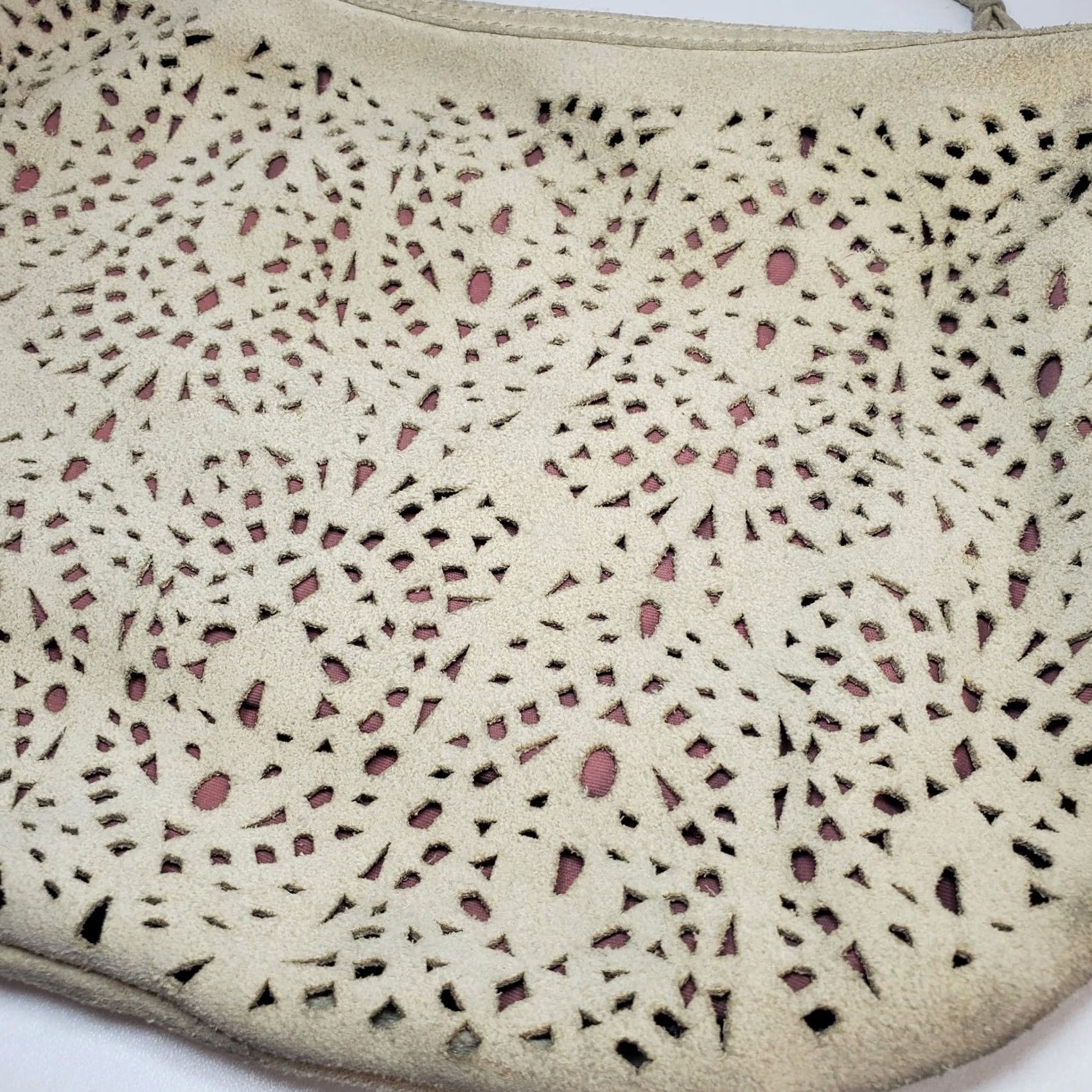 Vintage American Eagle Suede Shoulder Bag Beige Cutout Sloulchy Hippie Boho Summer Size ONE SIZE - 8 Thumbnail