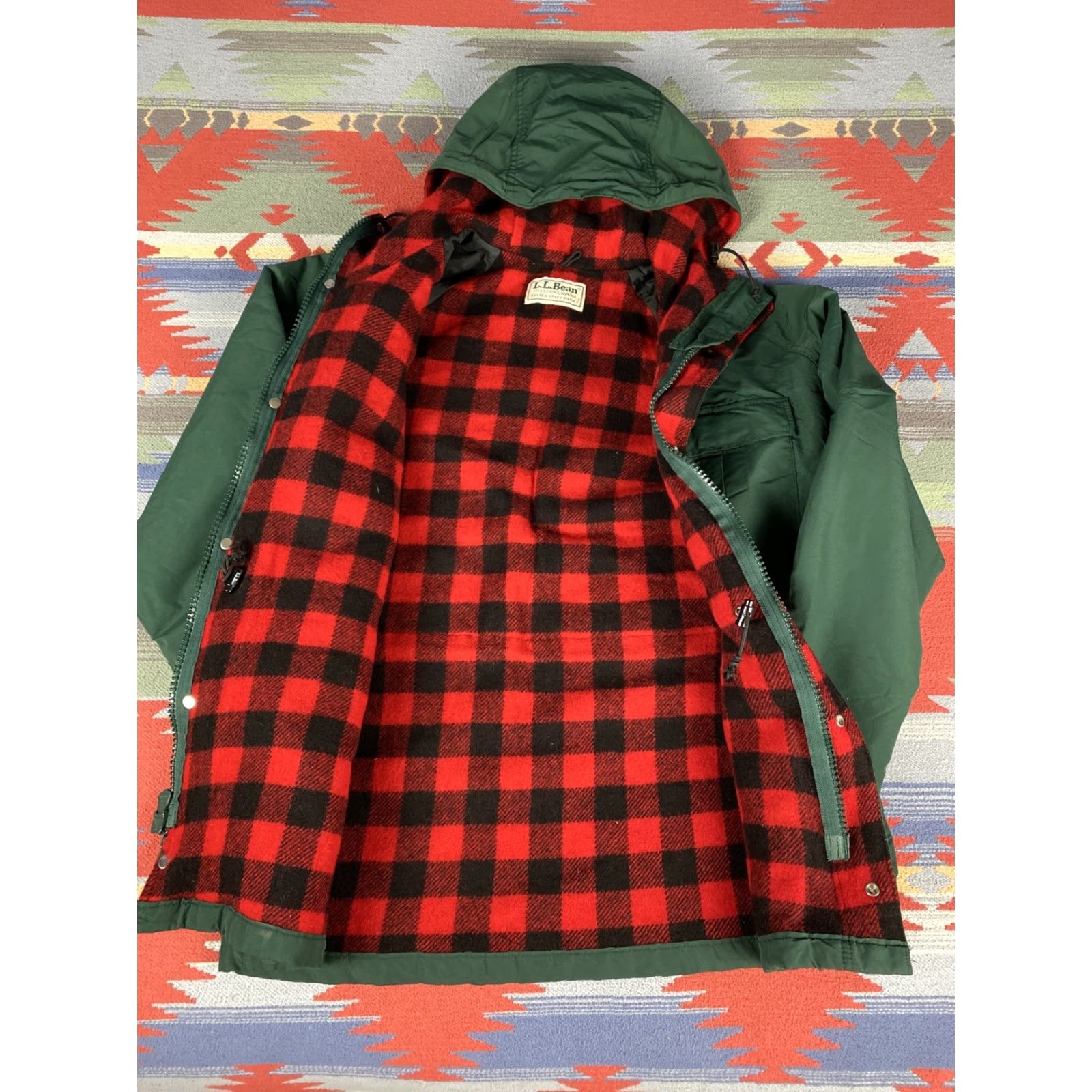 Vintage VINTAGE LL Bean Vintahe Baxter State Parka Green Red Black Wool Plaid Lined sz L 90s Mens Jacket Size US L / EU 52-54 / 3 - 2 Thumbnail