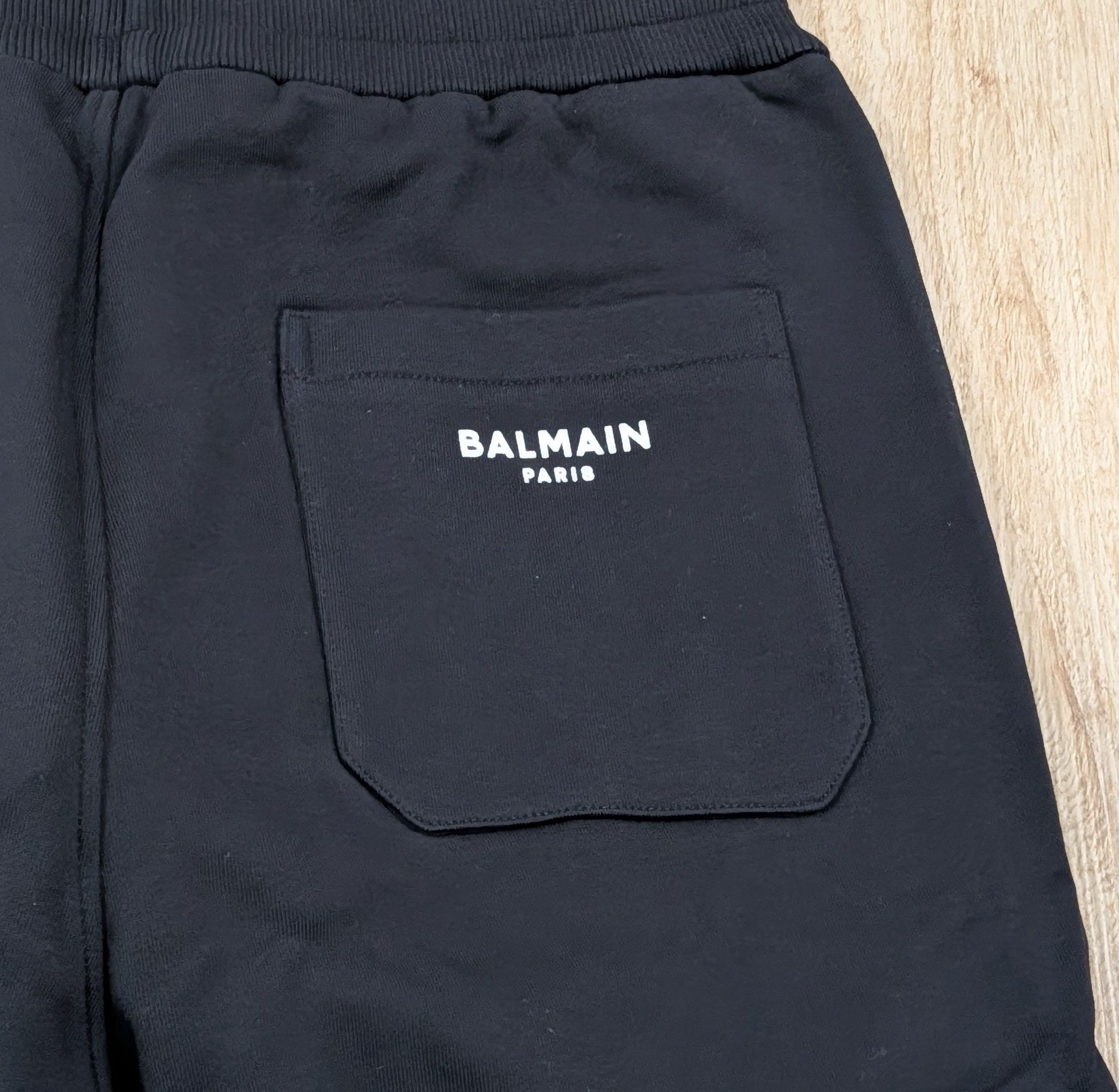 Balmain Balmain Cotton Flocked Logo Sweat Shorts Black Small Size US 30 / EU 46 - 4 Thumbnail