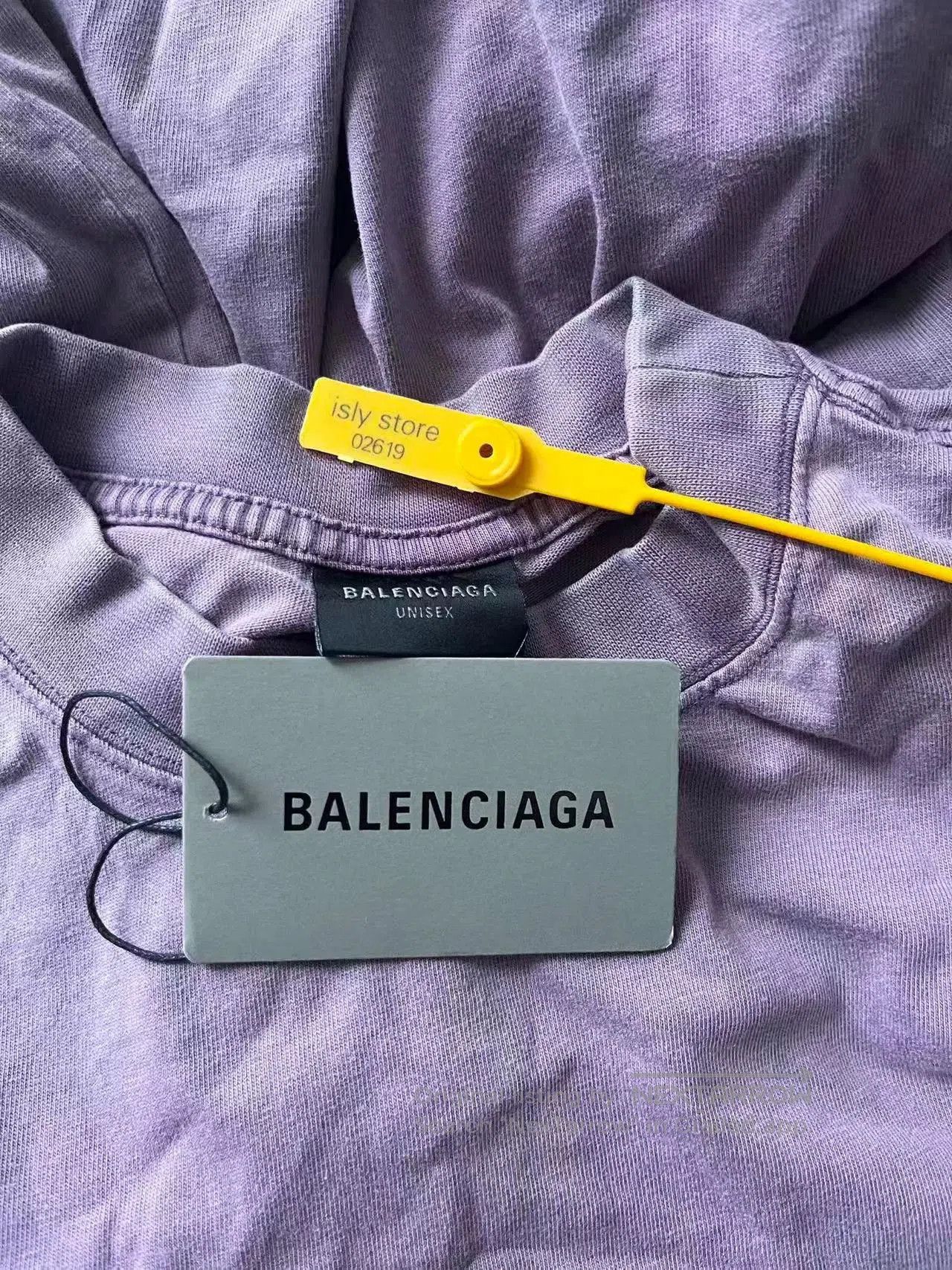 Balenciaga Balenciaga Men's Solid Letter Crewneck T-Shirt. Size US XL / EU 56 / 4 - 4 Thumbnail