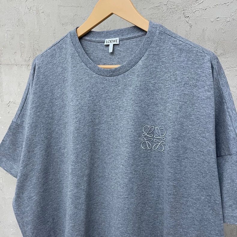 Loewe LOEWE Gray embroidered small Logo short sleeve T-shirt Size M / US 6-8 / IT 42-44 - 3 Thumbnail