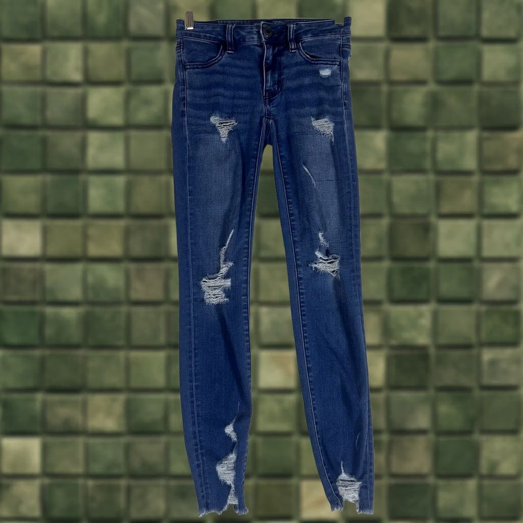 American Eagle Outfitters VINTAGE American Eagle Super Stretch Jegging Jeans Womens 00 Distressed Raw Hem AEO Jeans Slim Regular Low Rise Mens Girls Womens Size 25" / US 0 / IT 36 - 1 Thumbnail