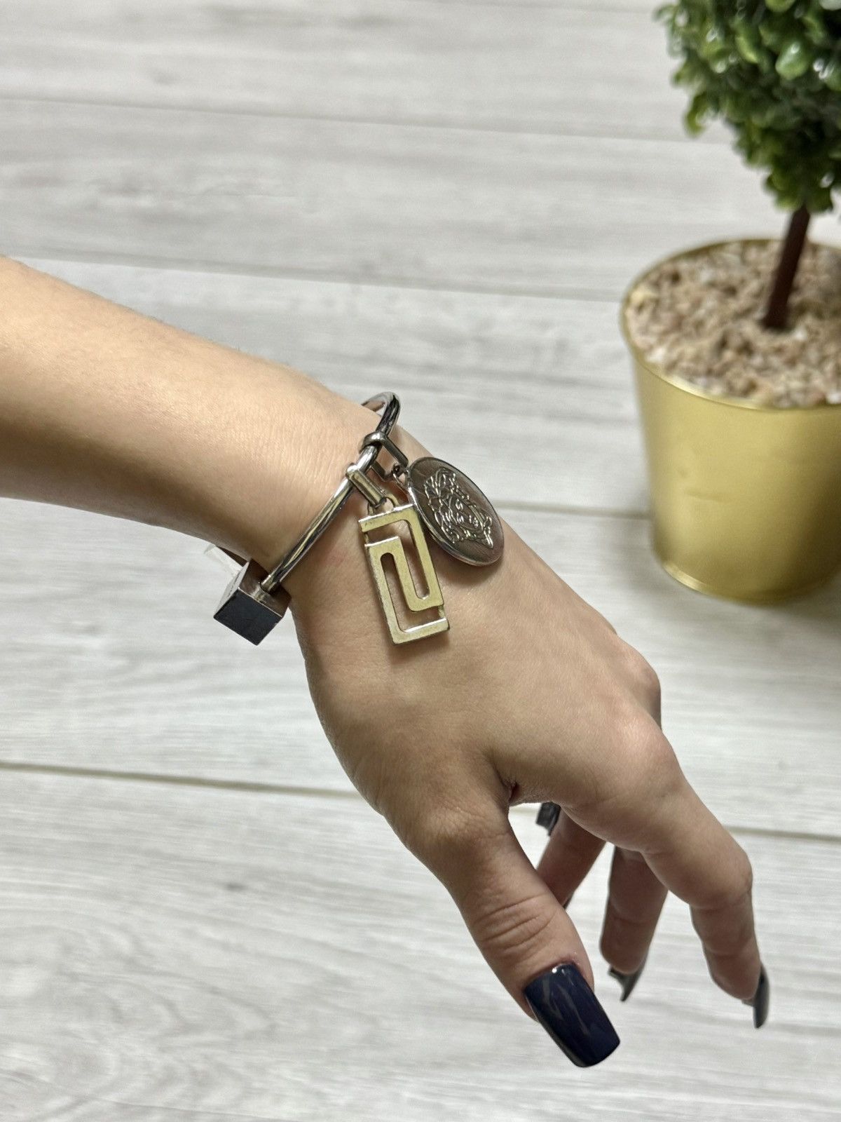 Versace Versace medusa bracelet charms Size ONE SIZE - 2 Thumbnail
