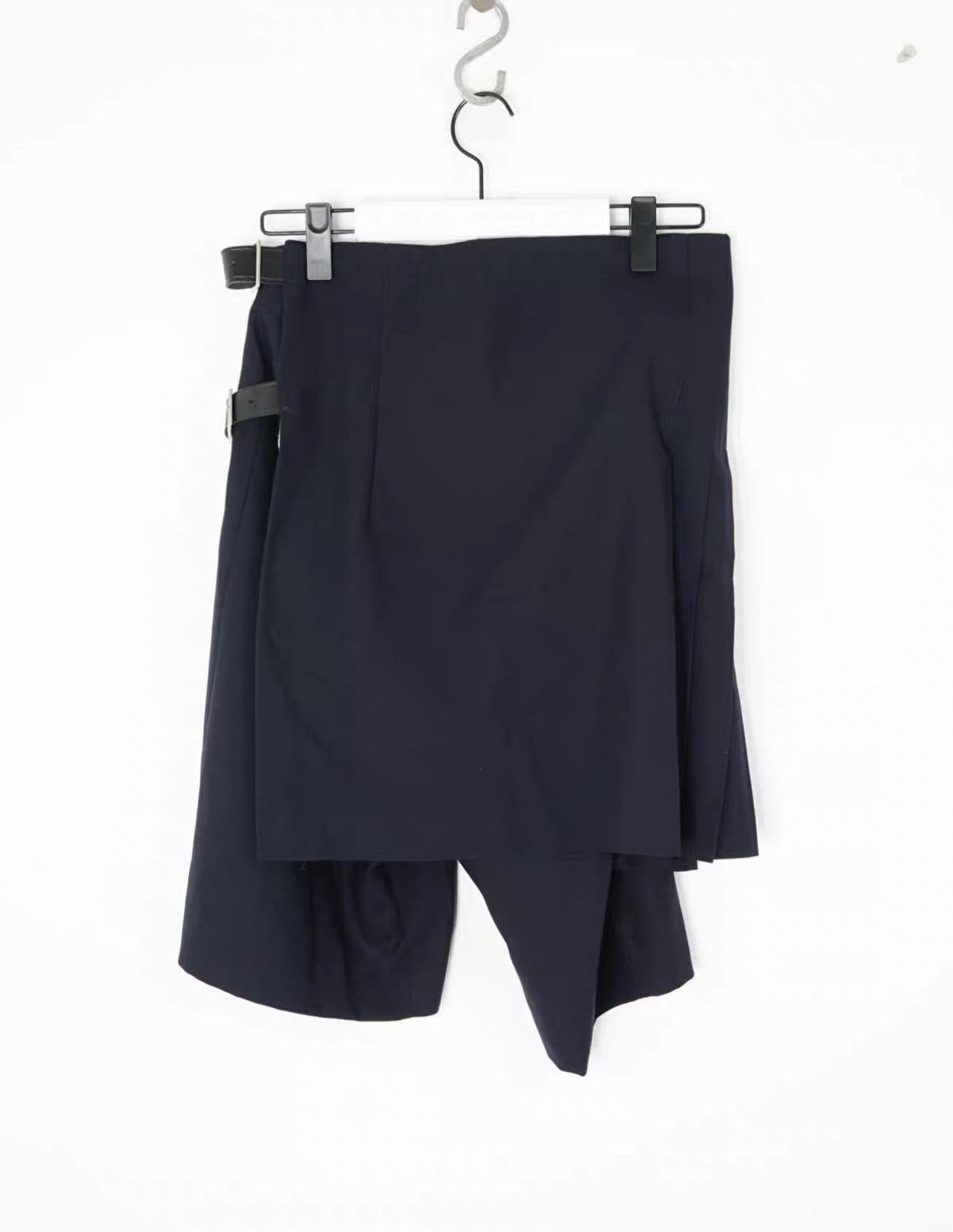 Comme des Garcons Comme des Garçons Double Pleat Wool Shorts Size US 32 / EU 48 - 1 Thumbnail