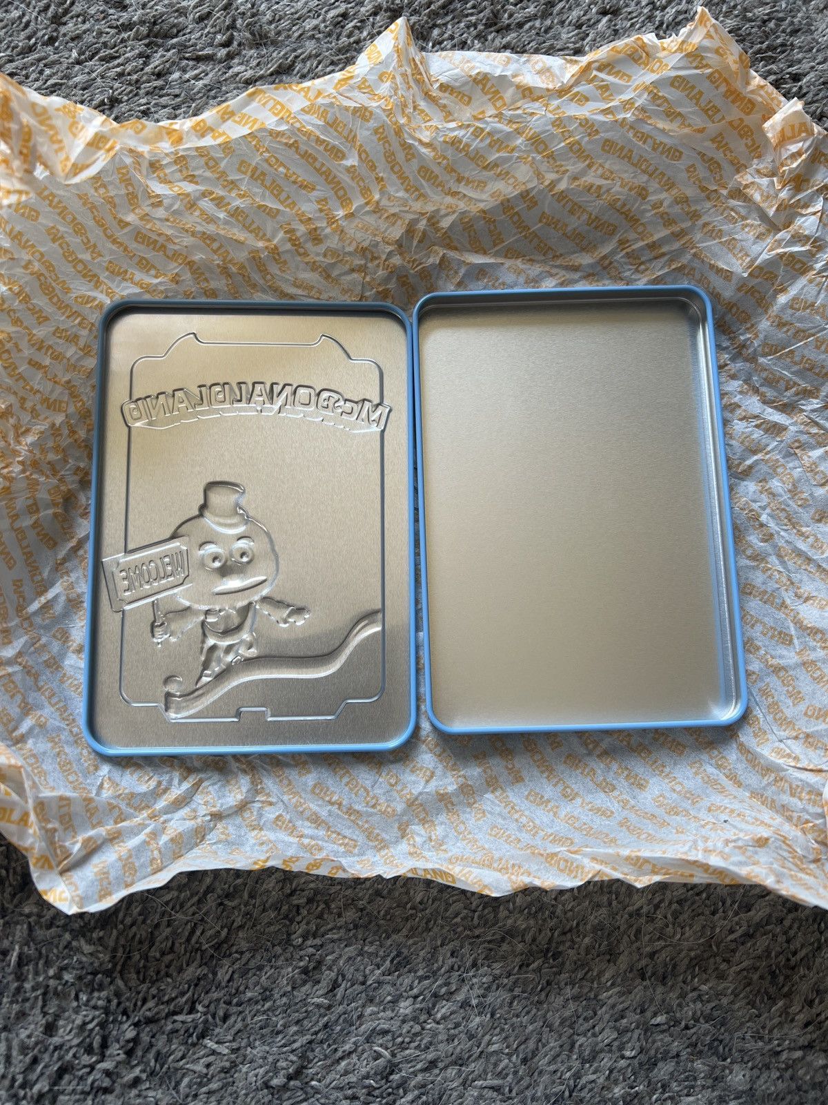Hypebeast 2025 McDonaldland Mayor McCheese Tin Size ONE SIZE - 4 Thumbnail