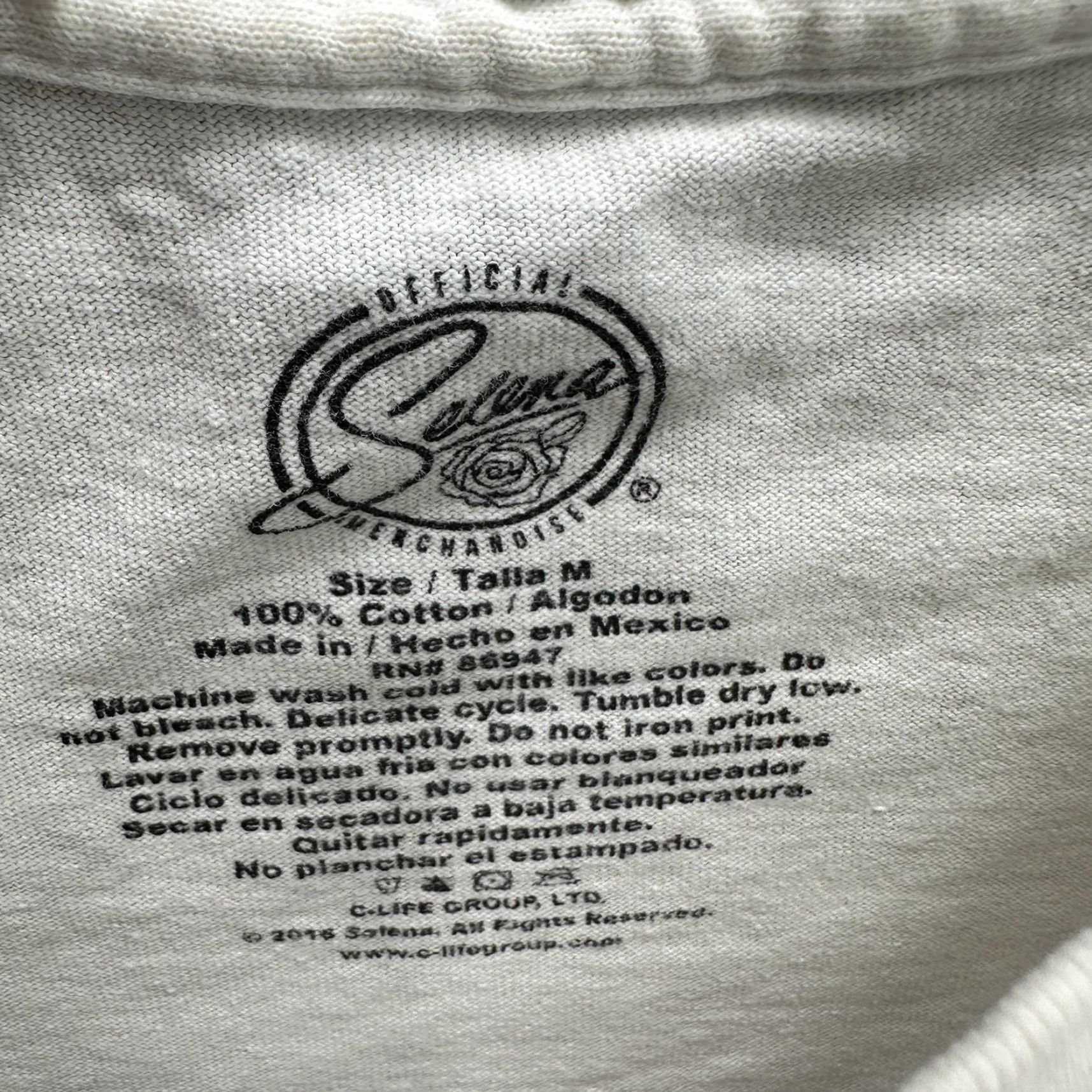 Vintage VINTAGE Selena T-Shirt Mens Medium White Graphic Tee 90s Latin Music Icon Official Merchandise Size US M / EU 48-50 / 2 - 5 Thumbnail