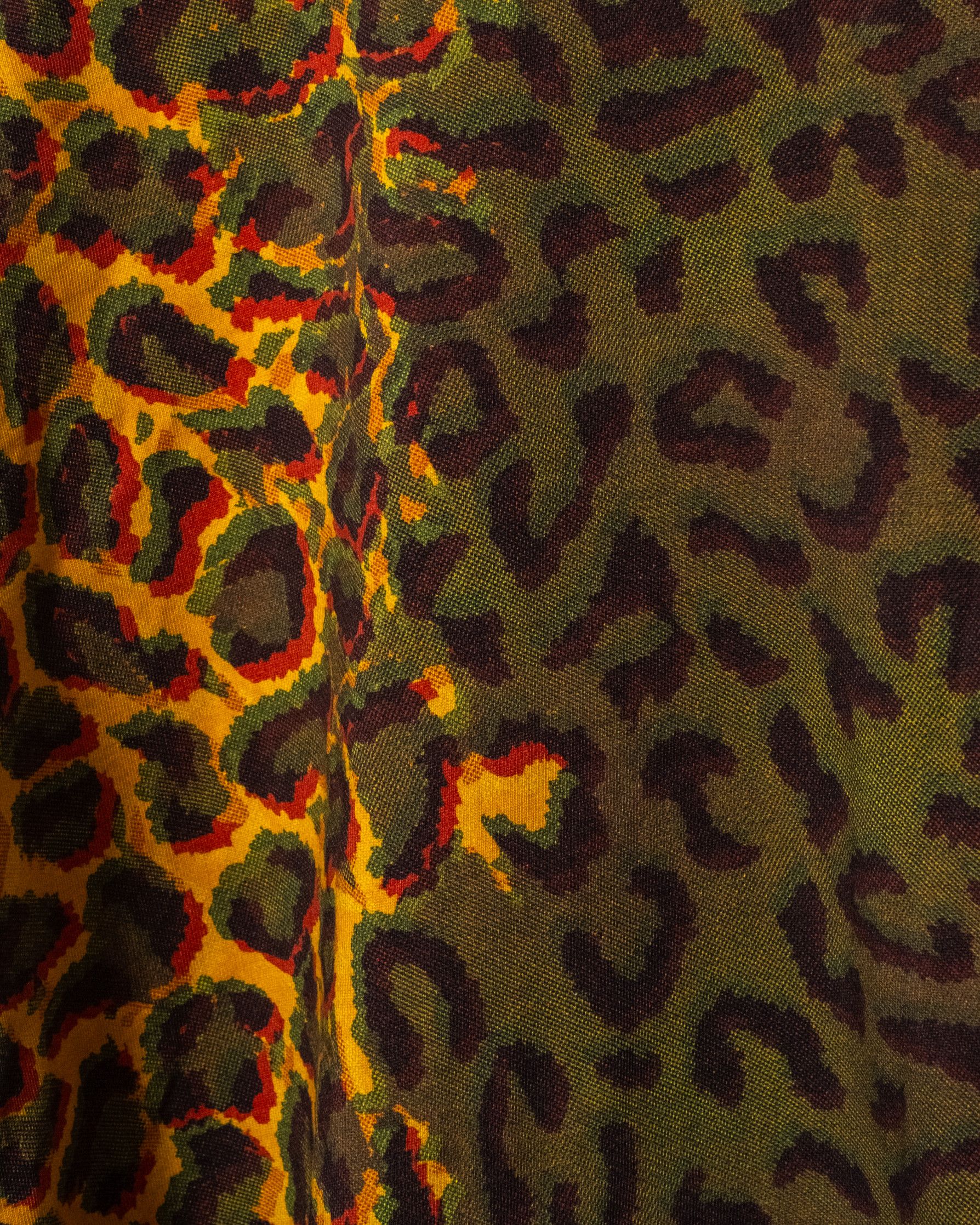 Supreme Supreme Cheetah Camo Small Box Longsleeve Tee Size US L / EU 52-54 / 3 - 4 Thumbnail