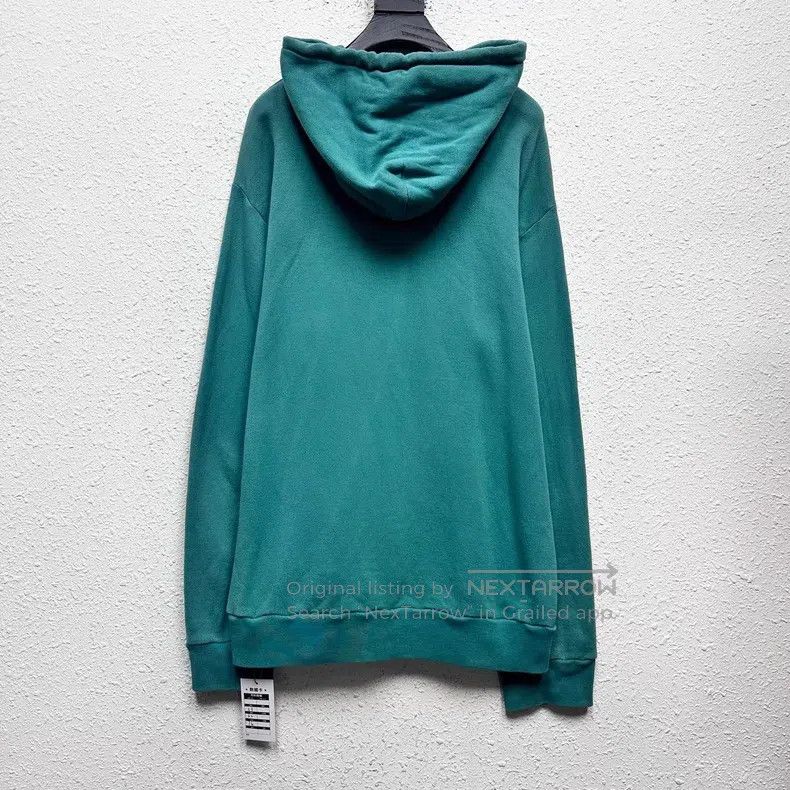 Louis Vuitton Louis Vuitton size 4l Lake Green Pin Embroidered Hoodie Size US M / EU 48-50 / 2 - 2 Thumbnail