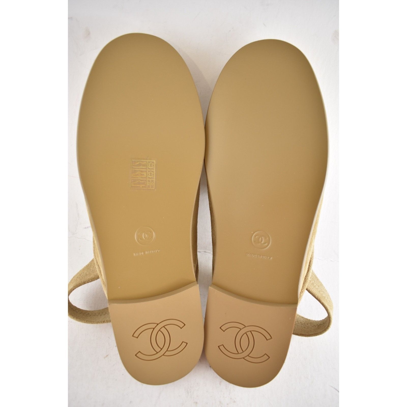 Chanel Chanel Dark Beige Suede Shearling CC Moccasin Flat 40 Size US 10 / IT 40 - 18 Thumbnail