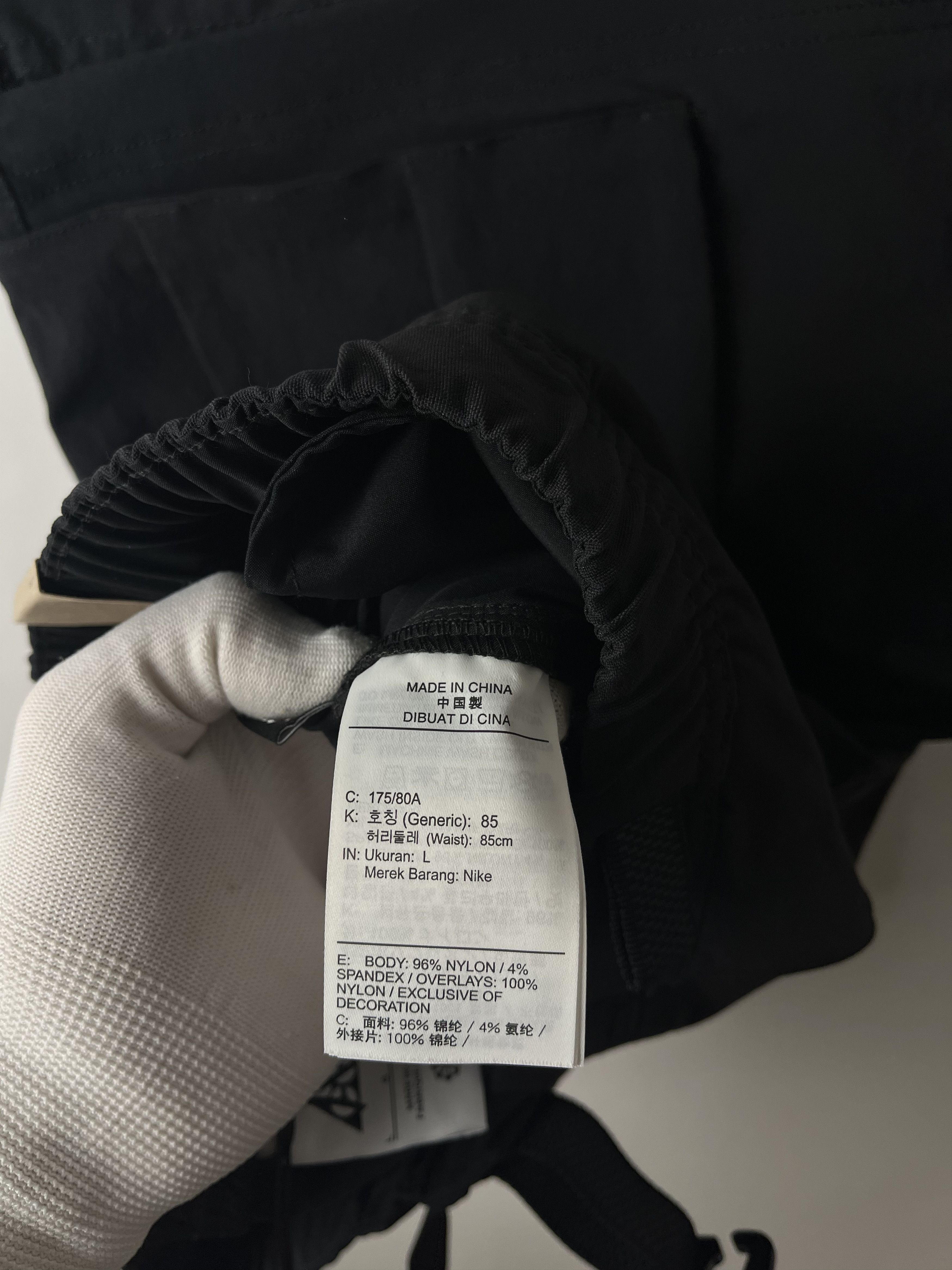 Nike ACG Nike ACG Smith Summit Cargo Pants Size US 32 / EU 48 - 11 Thumbnail