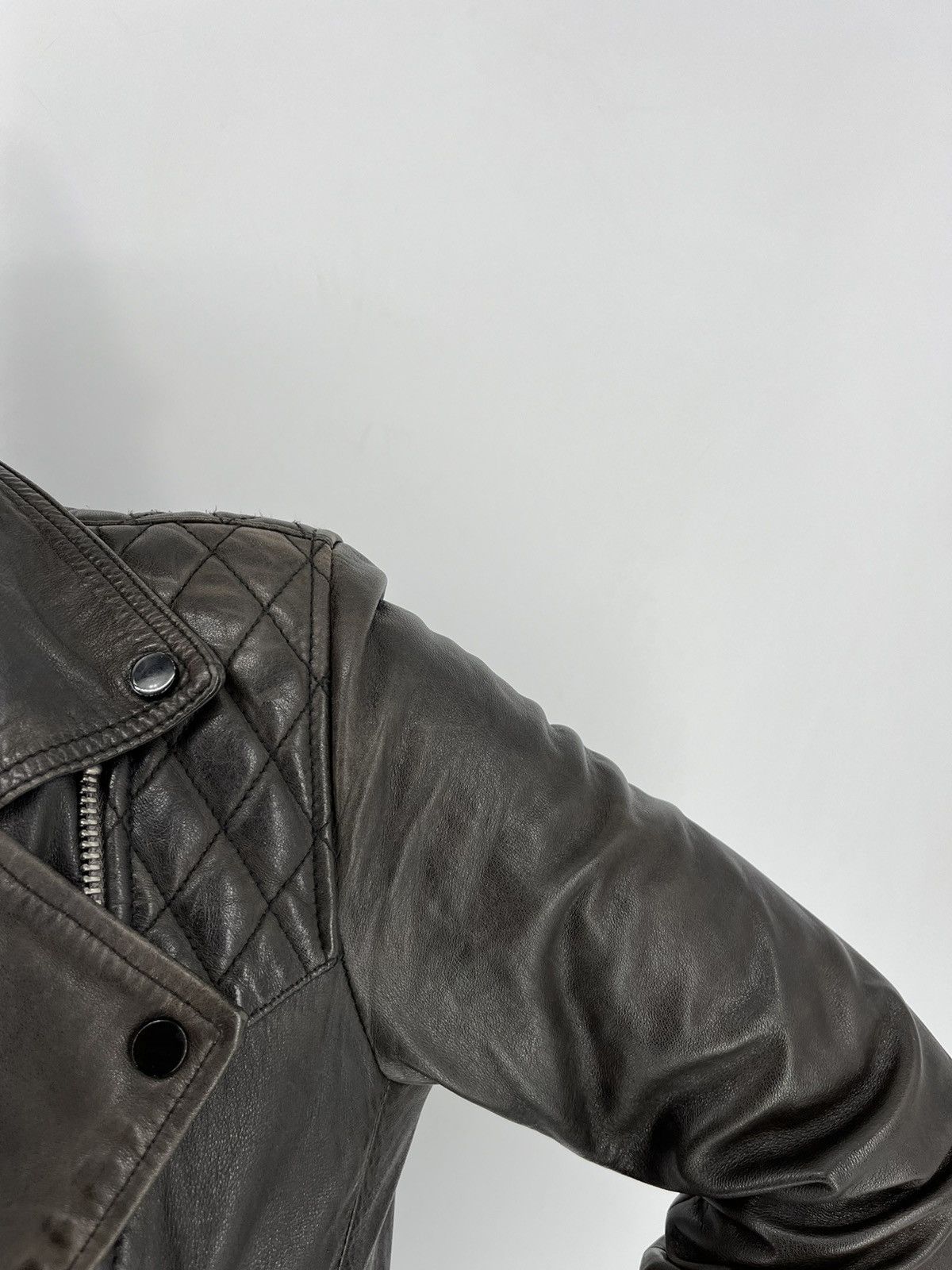 Allsaints Allsaints Leather Motorcycle Jacket Distressed original USA6 Size M / US 6-8 / IT 42-44 - 9 Thumbnail