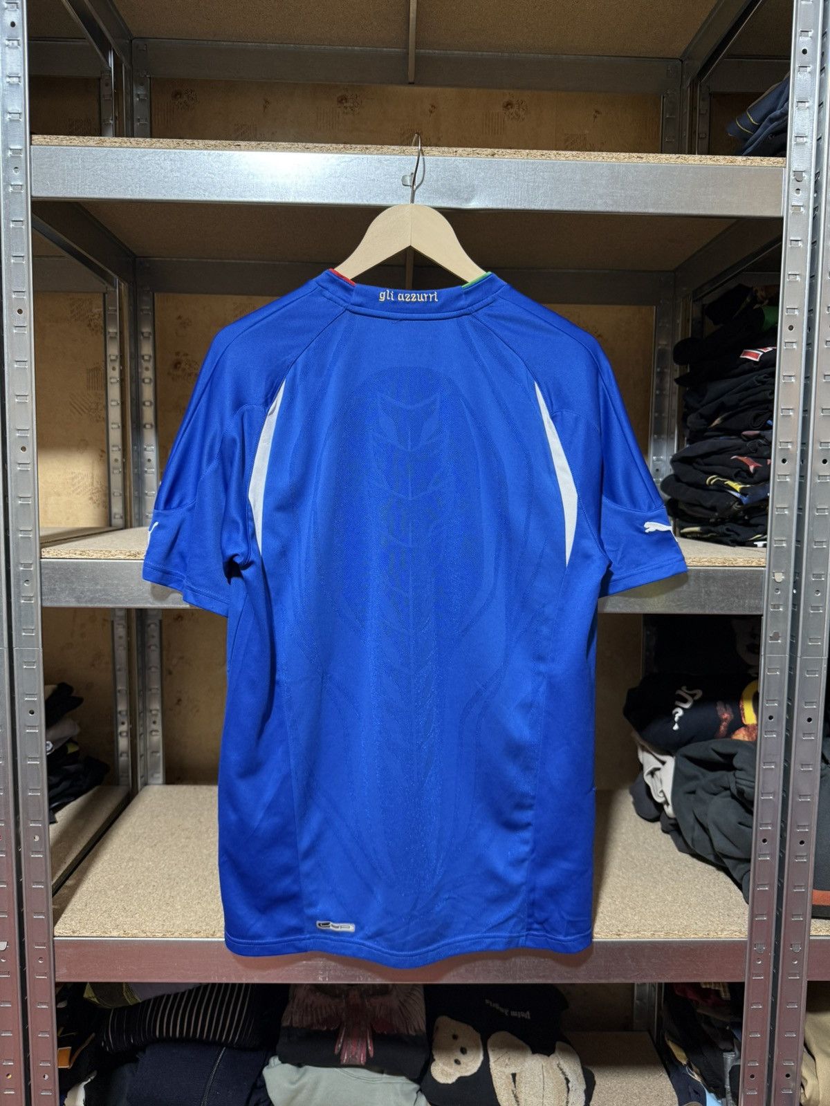 Puma × Vintage Vintage Puma Italy 2010 Home Football Soccer Jersey Size US M / EU 48-50 / 2 - 2 Thumbnail