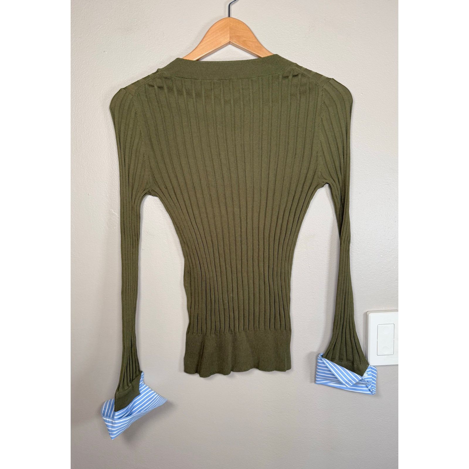 Essentiel Antwerp NWOT Essentiel Antwerp Knit Contrast Cuff Sweater S $350 Size S / US 4 / IT 40 - 5 Thumbnail