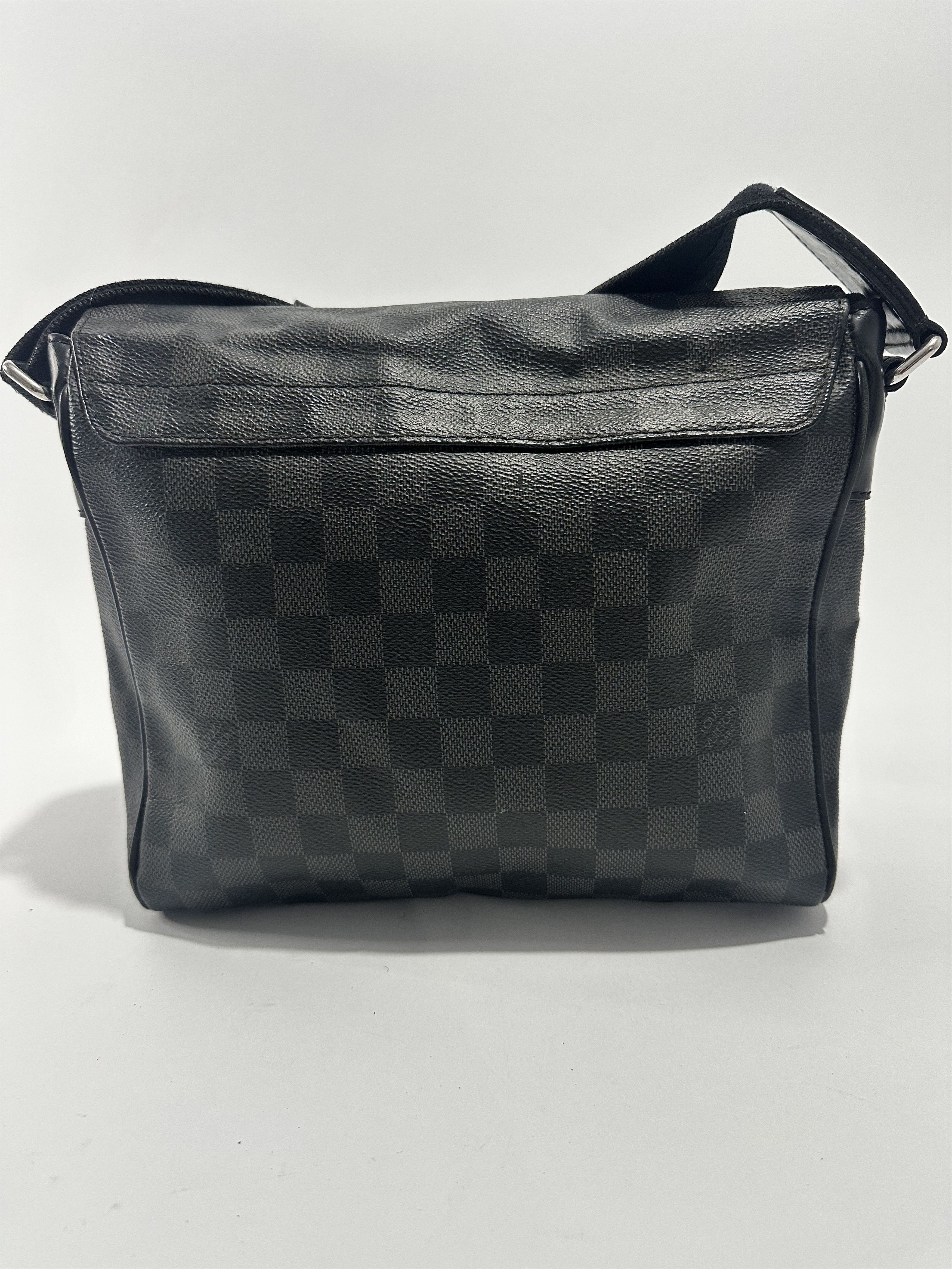 Louis Vuitton Louis Vuitton Damier Ebene Graphite Canvas District PM Bag Size ONE SIZE - 5 Thumbnail
