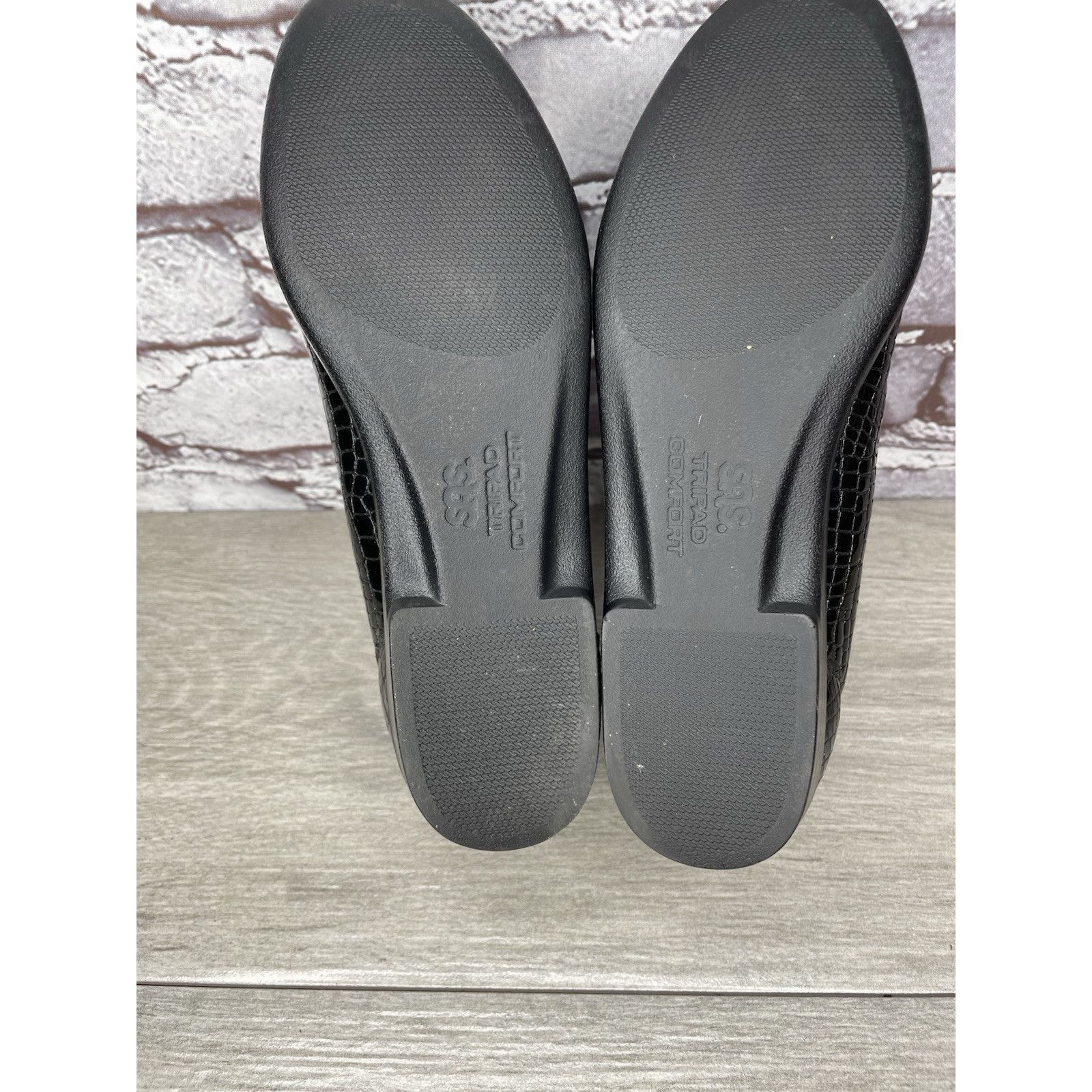 Other SAS Simplify Black Croc Patent Tripad Slip On Flats Shoes Wo Size US 6.5 / IT 36.5 - 19 Thumbnail
