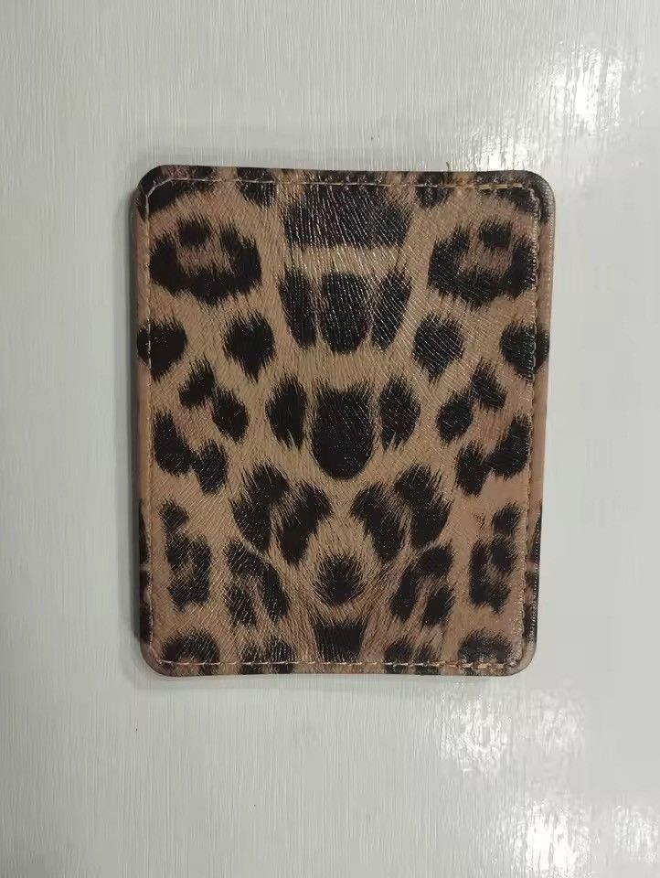 Japanese Brand Y2k cheetah leopard print wallet cardholder Size ONE SIZE - 4 Thumbnail