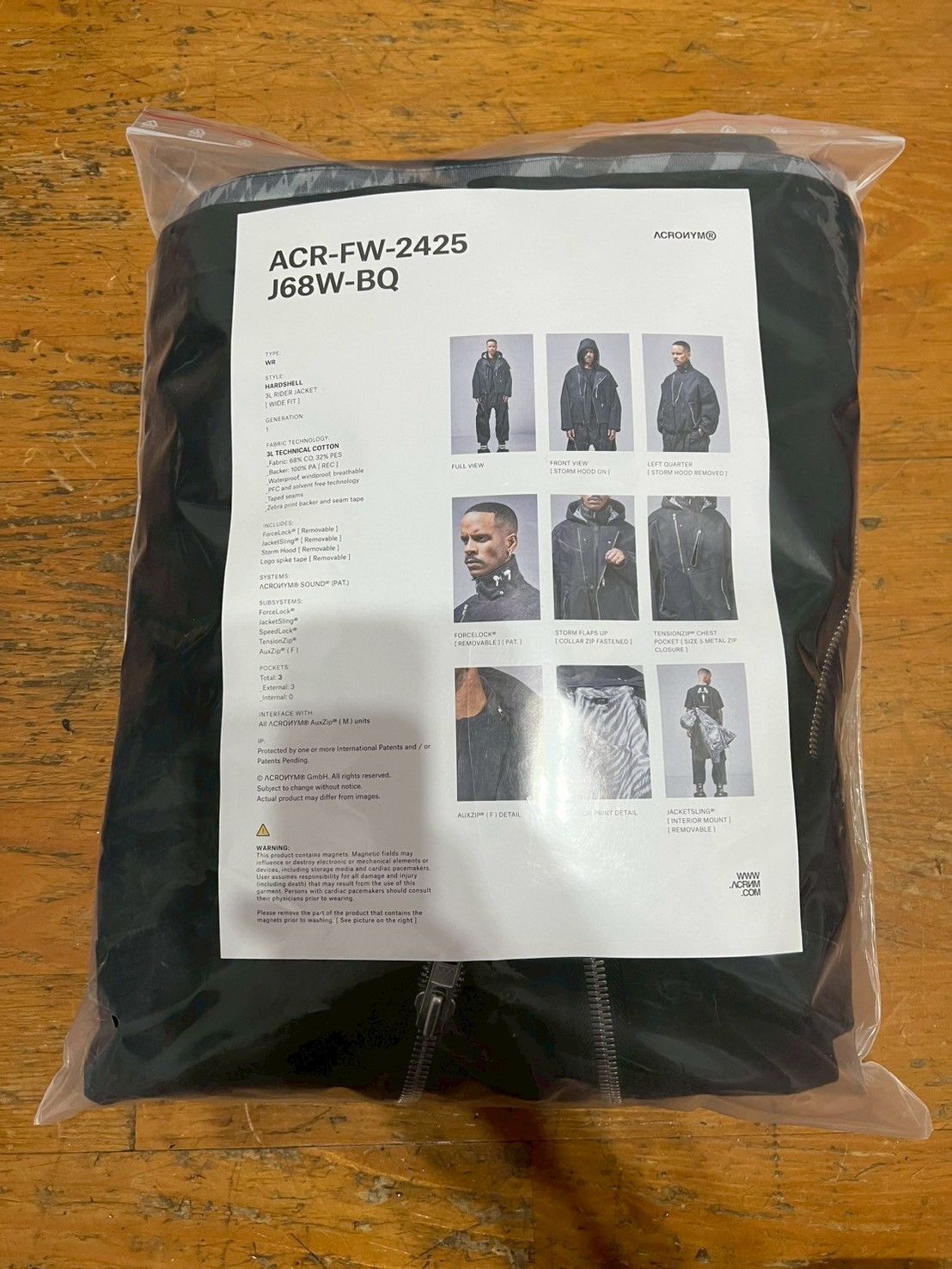 Acronym ACRONYM J68W-BQ Size US M / EU 48-50 / 2 - 6 Thumbnail