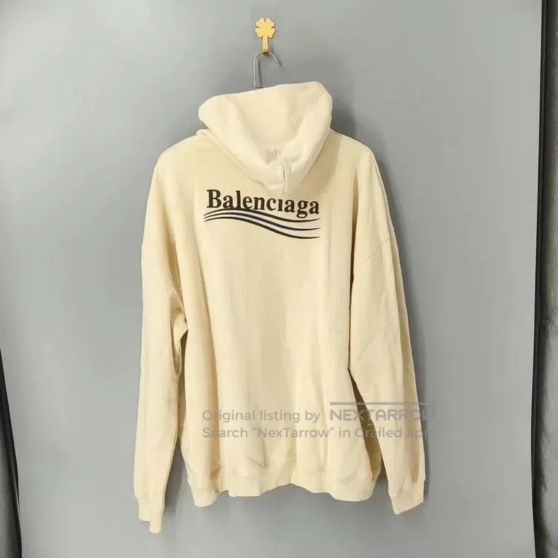 Balenciaga Balenciaga Beige Coke Logo Sweatshirt. Size US XS / EU 42 / 0 - 2 Thumbnail