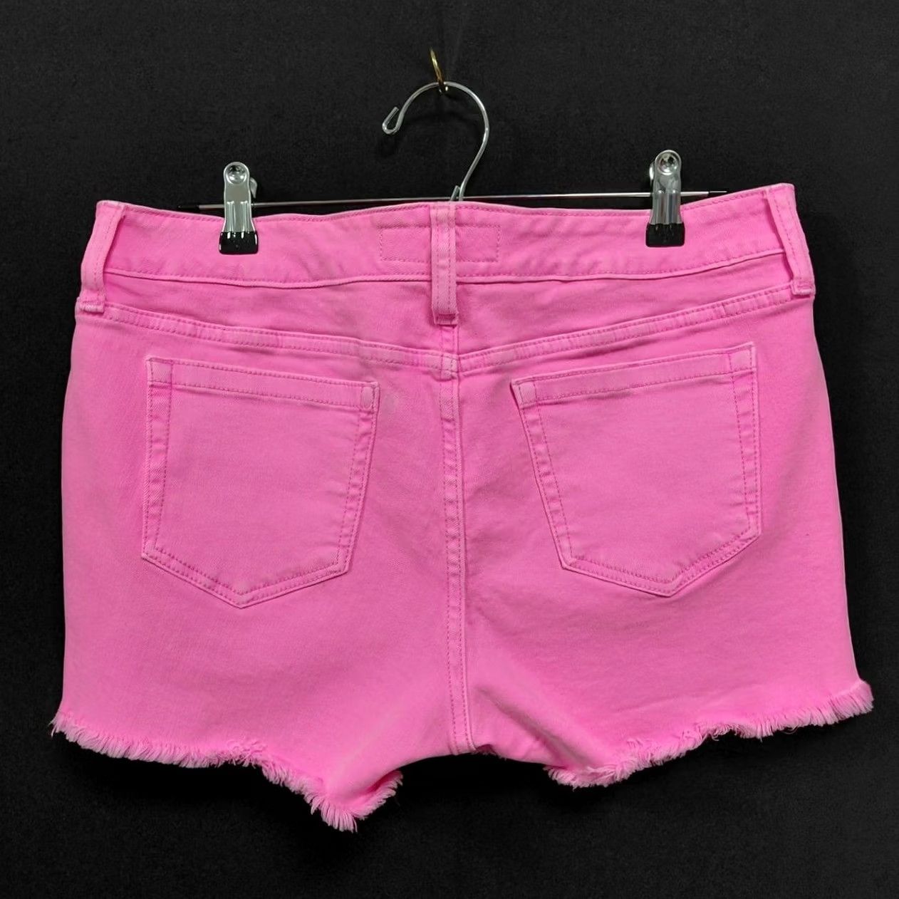 Torrid Torrid Denim Shorts Pink Regular 5-Pocket Frayed Hem Cotton Spandex Women Size 10 Size 32" / US 10 / IT 46 - 2 Thumbnail