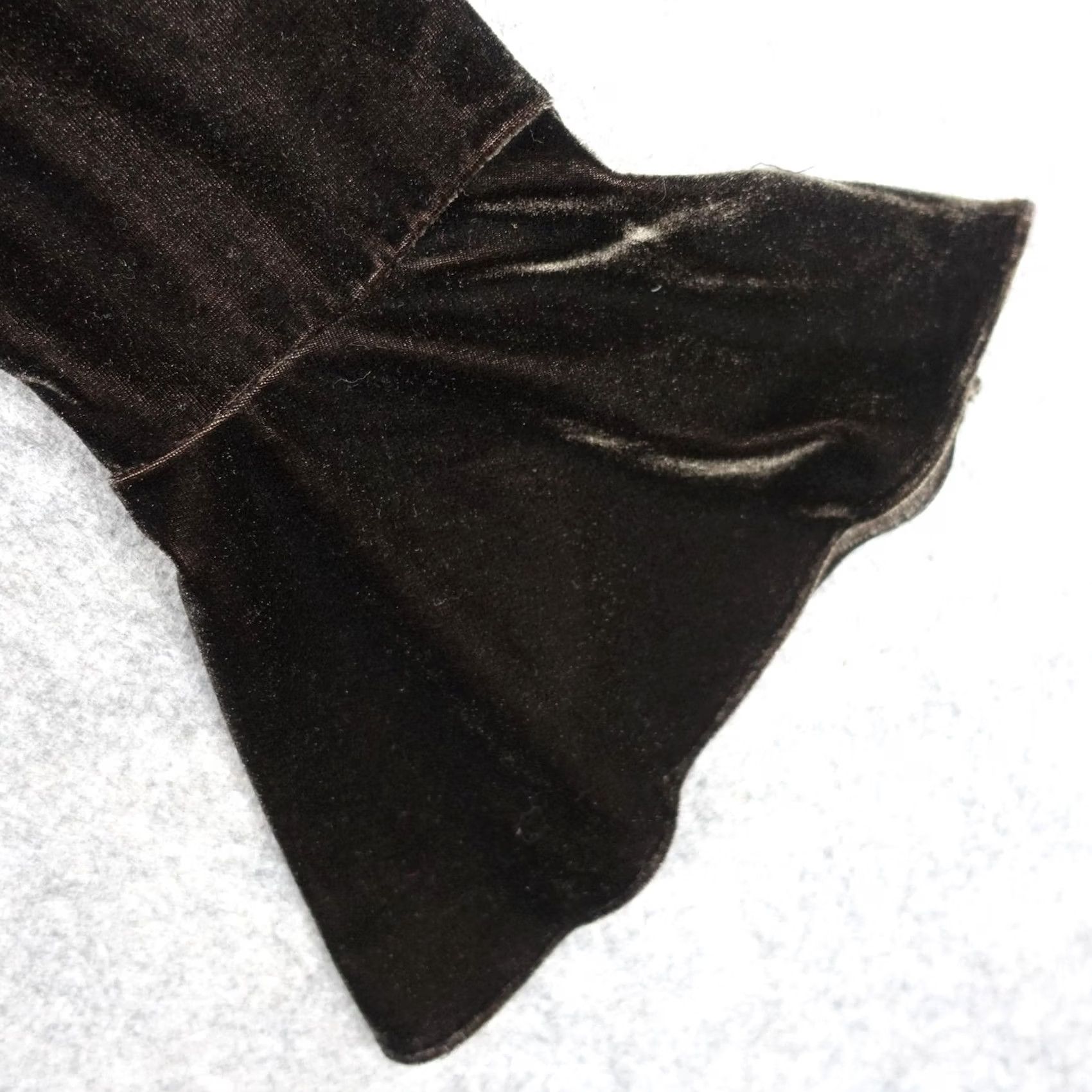 Velvet VINTAGE Ice Blouse Womens Medium Brown Velvet Velour Cowl Bell Sleeve Top Y2K Mens Womens Boys Girls Size M / US 6-8 / IT 42-44 - 4 Thumbnail