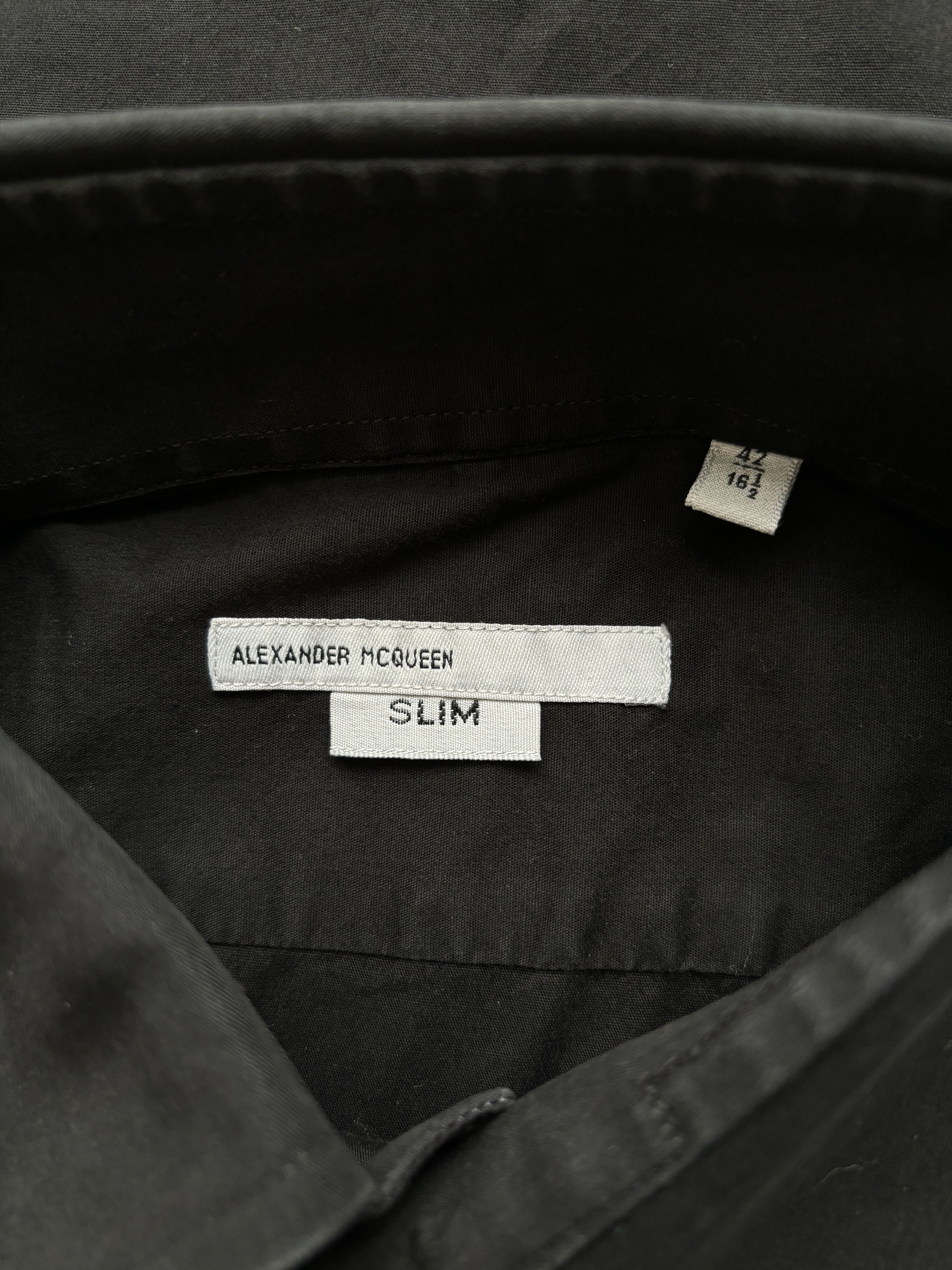 Alexander McQueen ⚡️QUICK SALE⚡️1995 Alexander McQueen Black Button Up Shirt Size US L / EU 52-54 / 3 - 3 Thumbnail