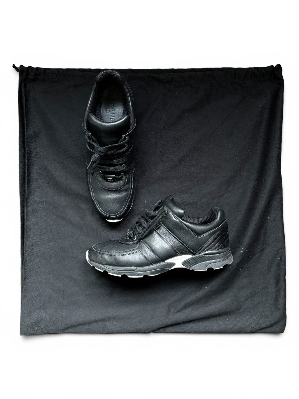 Chanel Chanel Lambskin Runner Sneaker Size US 9.5 / EU 42-43 - 2 Thumbnail