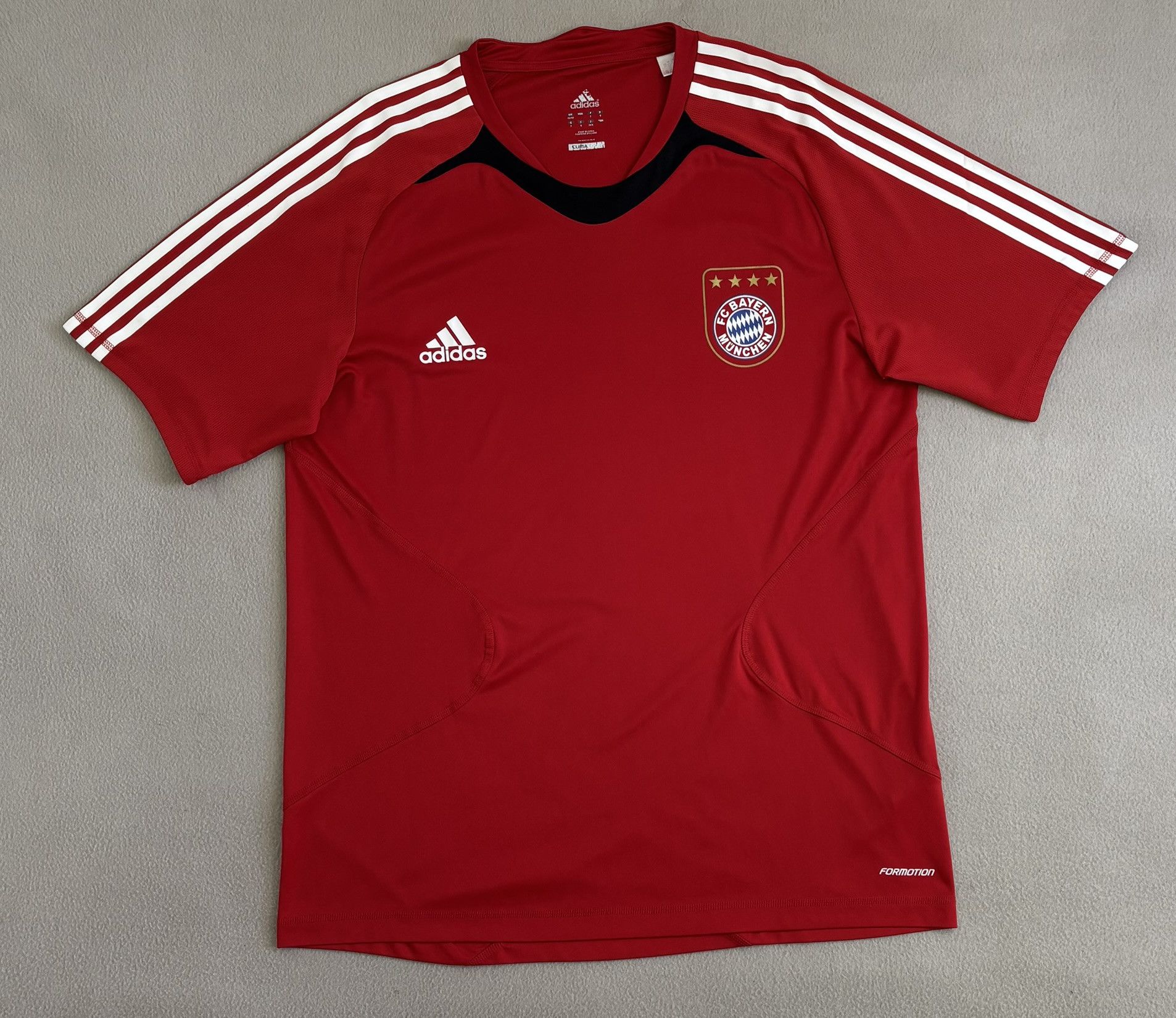 Adidas Bayern Munich 2010/2011 Adidas Football Training Jersey Size US L / EU 52-54 / 3 - 5 Thumbnail