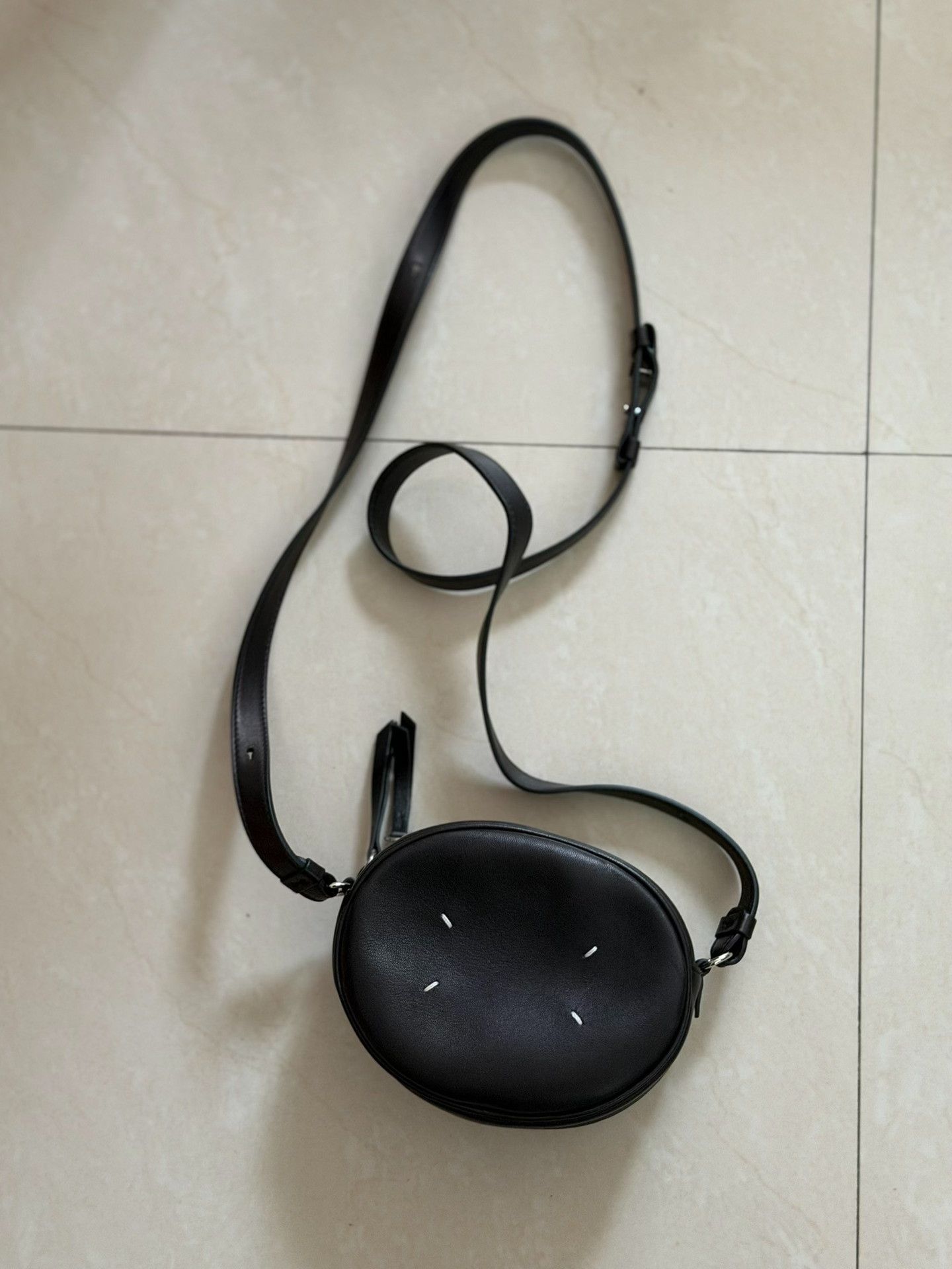 Maison Margiela Maison Margiela Tabi Round Crossbody Bag Size ONE SIZE - 1 Thumbnail