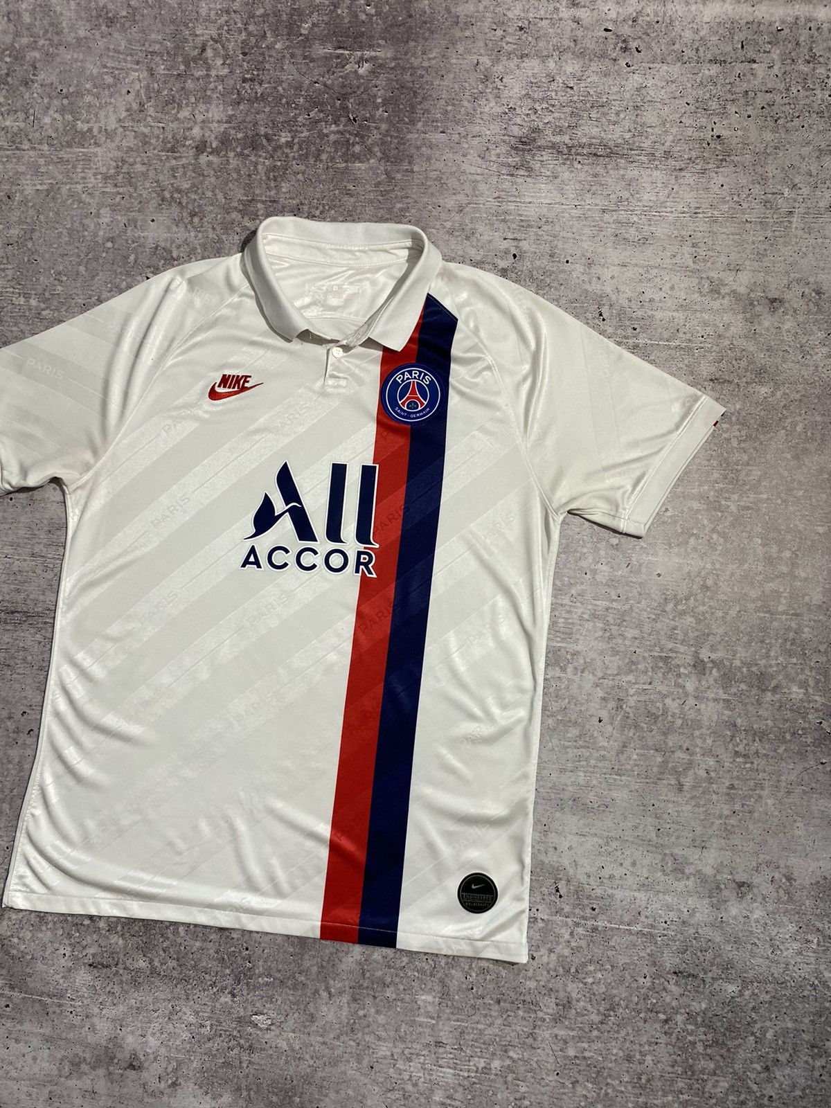 Nike × Vintage NIKE PSG JERSEY Size US L / EU 52-54 / 3 - 2 Thumbnail