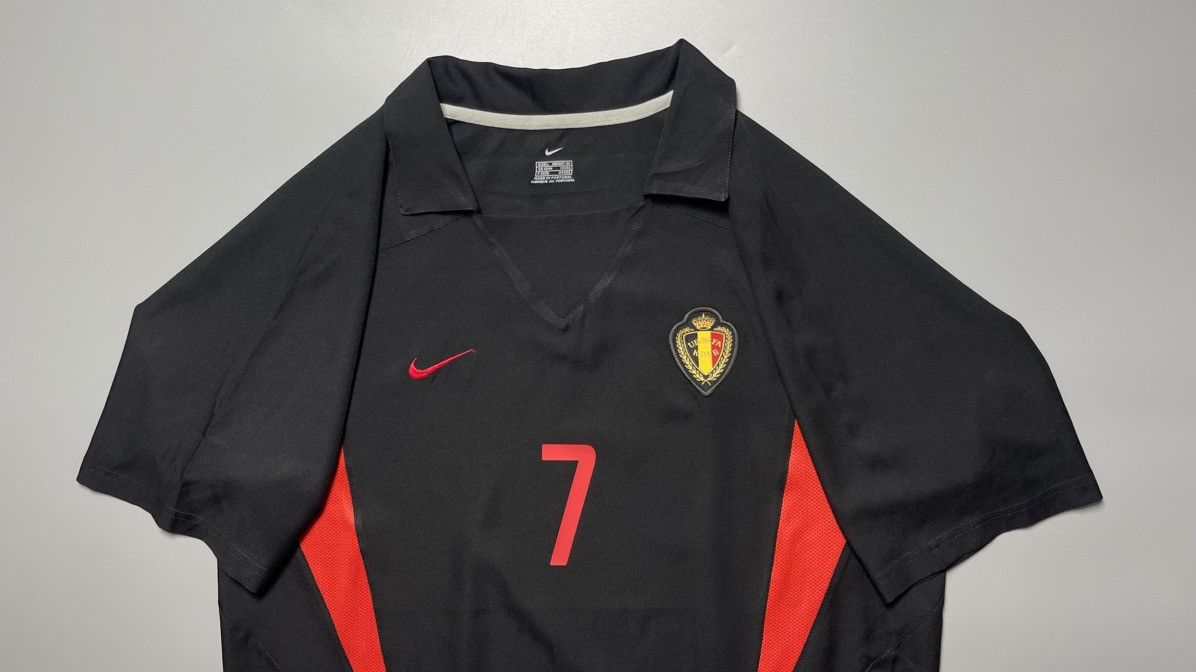 Nike BELGIUM NIKE 2002/2003 FOOTBALL AWAY JERSEY #7 MARC WILMOTS Size US L / EU 52-54 / 3 - 3 Thumbnail