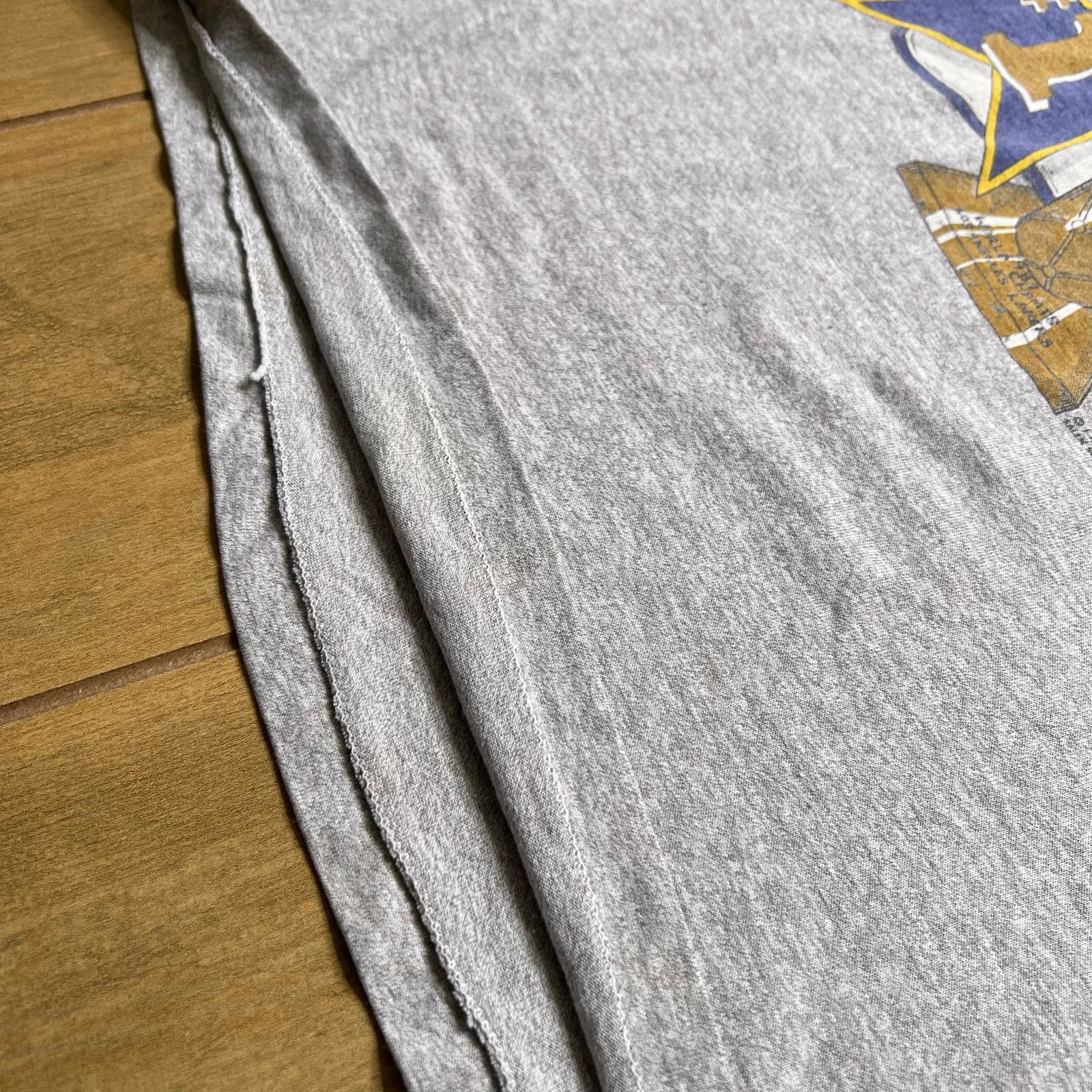 Vintage Vintage 80s Los Angeles Lakers Champions Gray T Shirt Men XL Size US XL / EU 56 / 4 - 10 Thumbnail