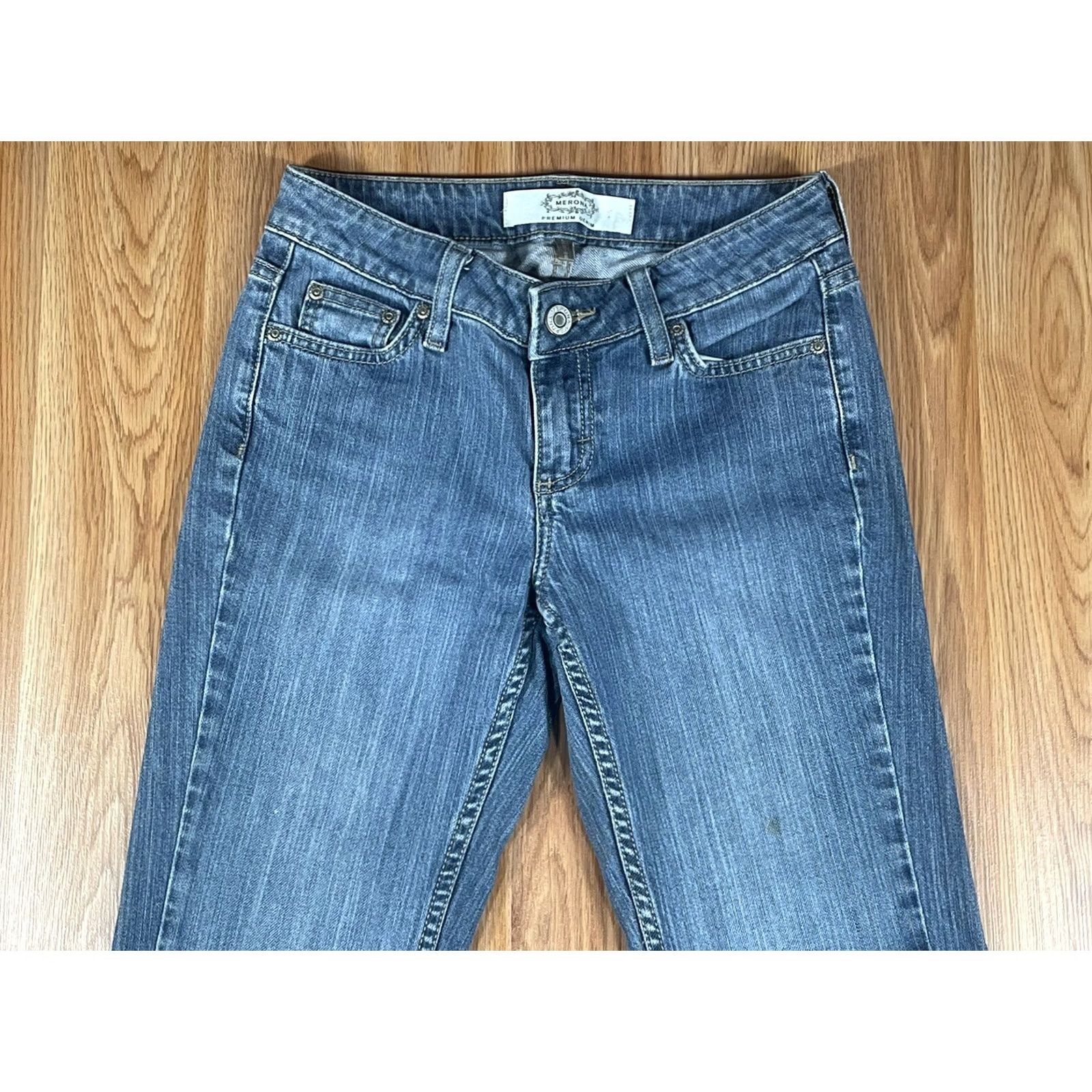 Merona Merona Jeans Womens Size 4 Blue Stretch Straight Leg Denim Size 27" / US 4 / IT 40 - 2 Thumbnail
